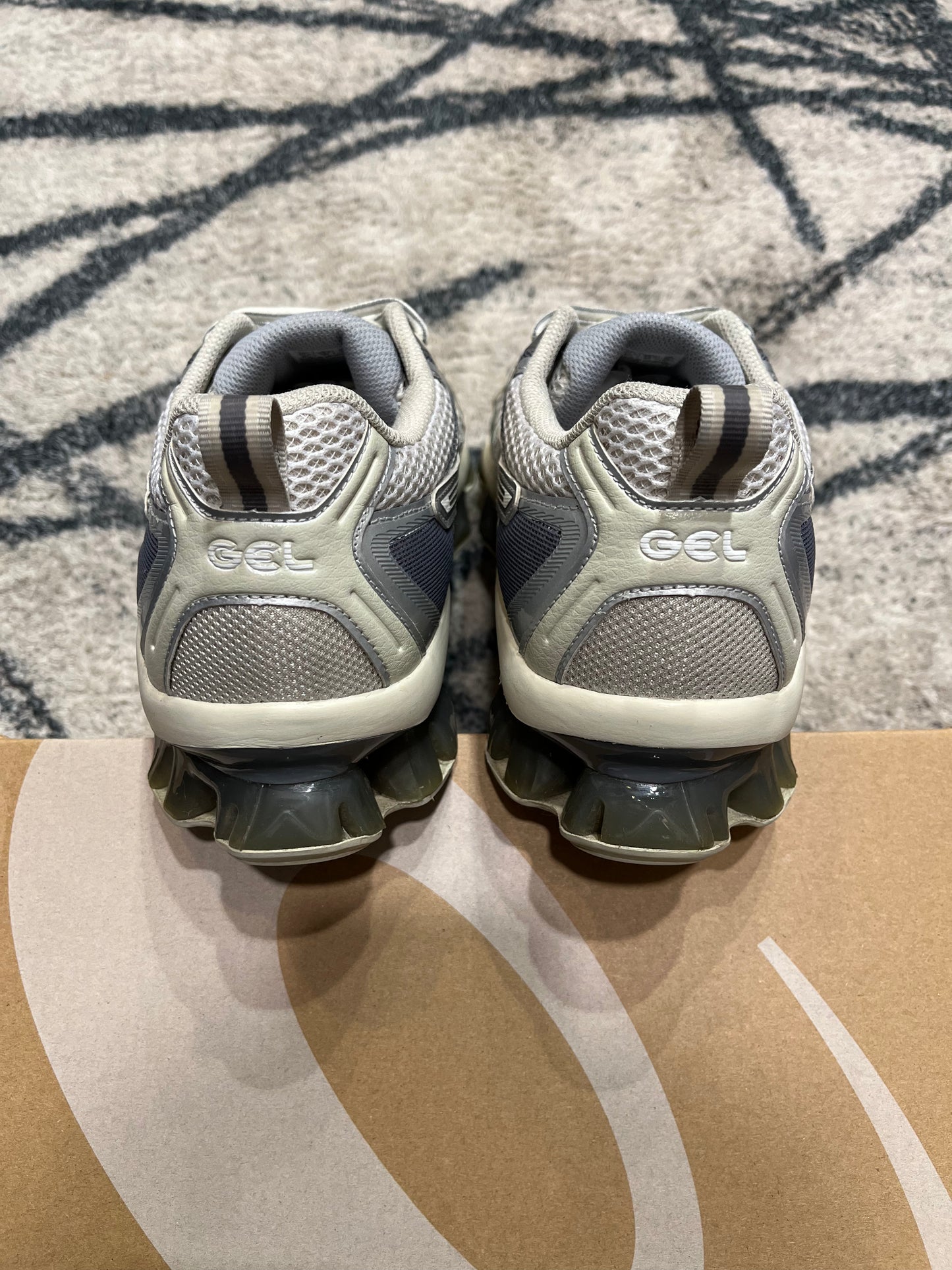 Asics Gel Quantum Kinetic  White Grey