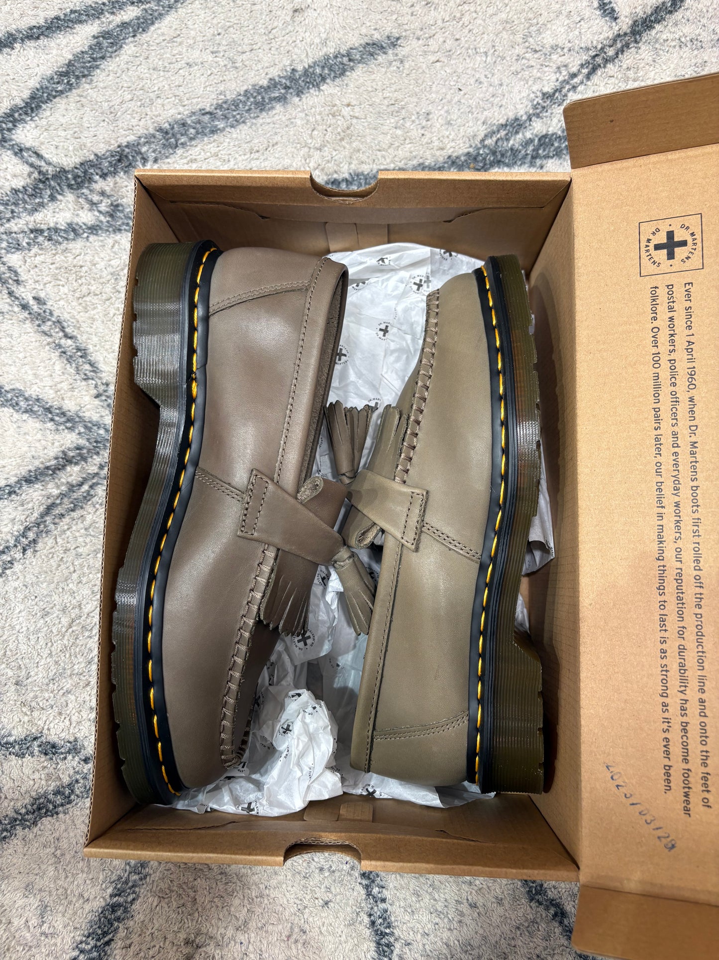 Doc Martens Adrian Olive