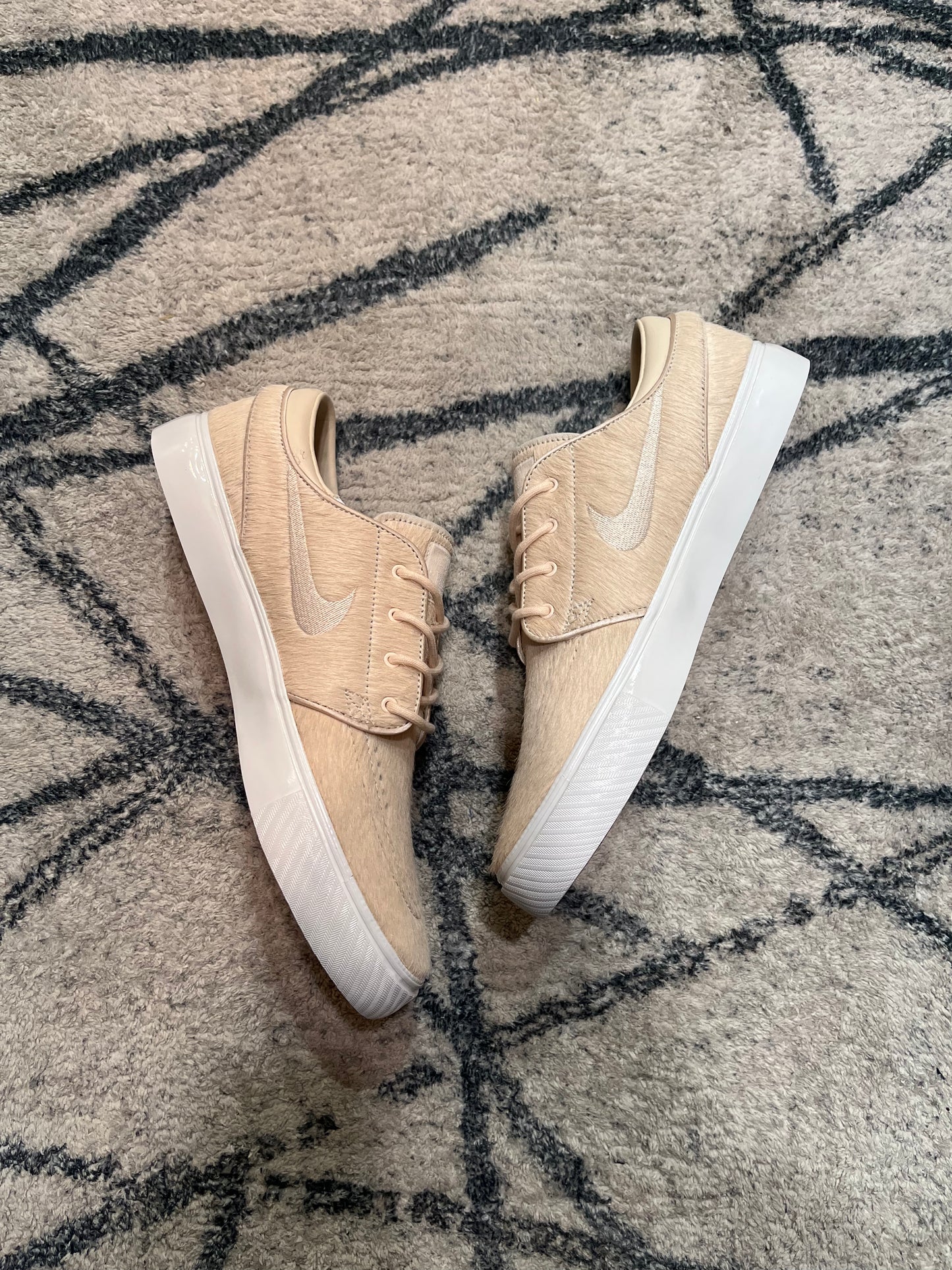 Nike Sb Zoom Janoski Pearl White