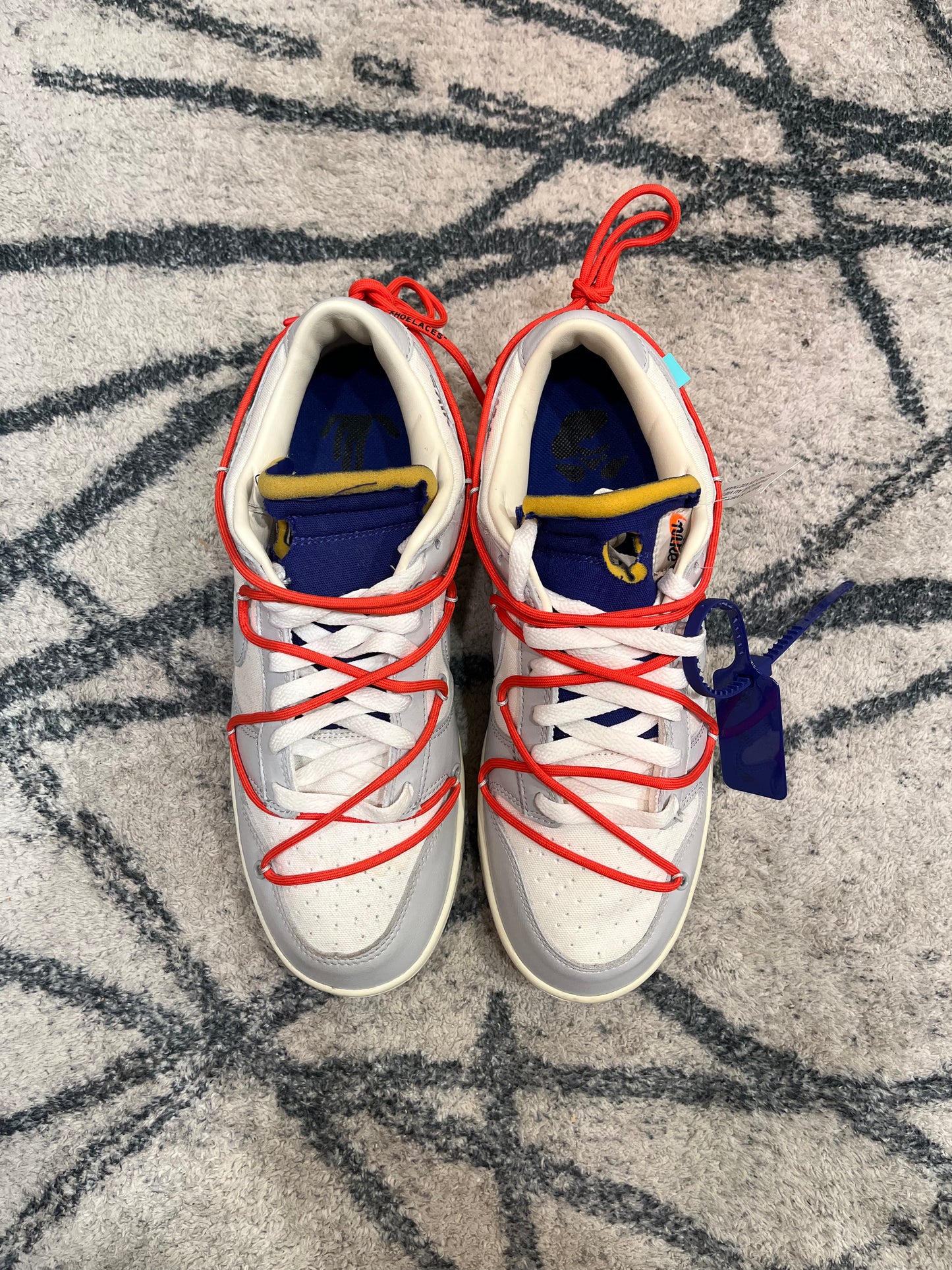 Nike Dunk Off White Lot 23
