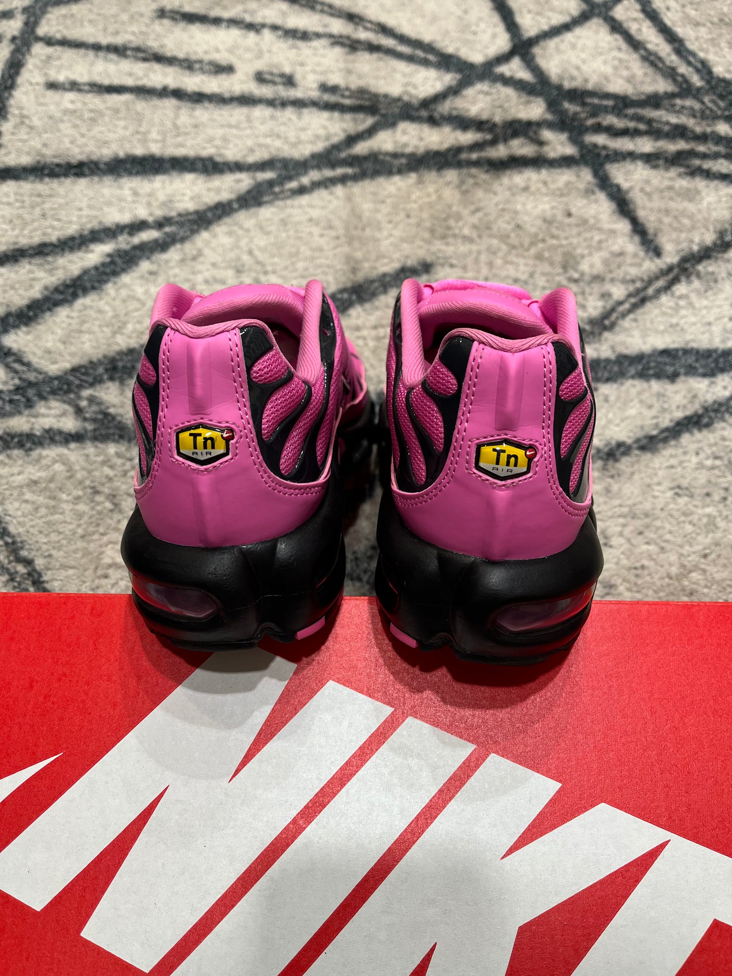 Nike Air Max Plus Playful Pink