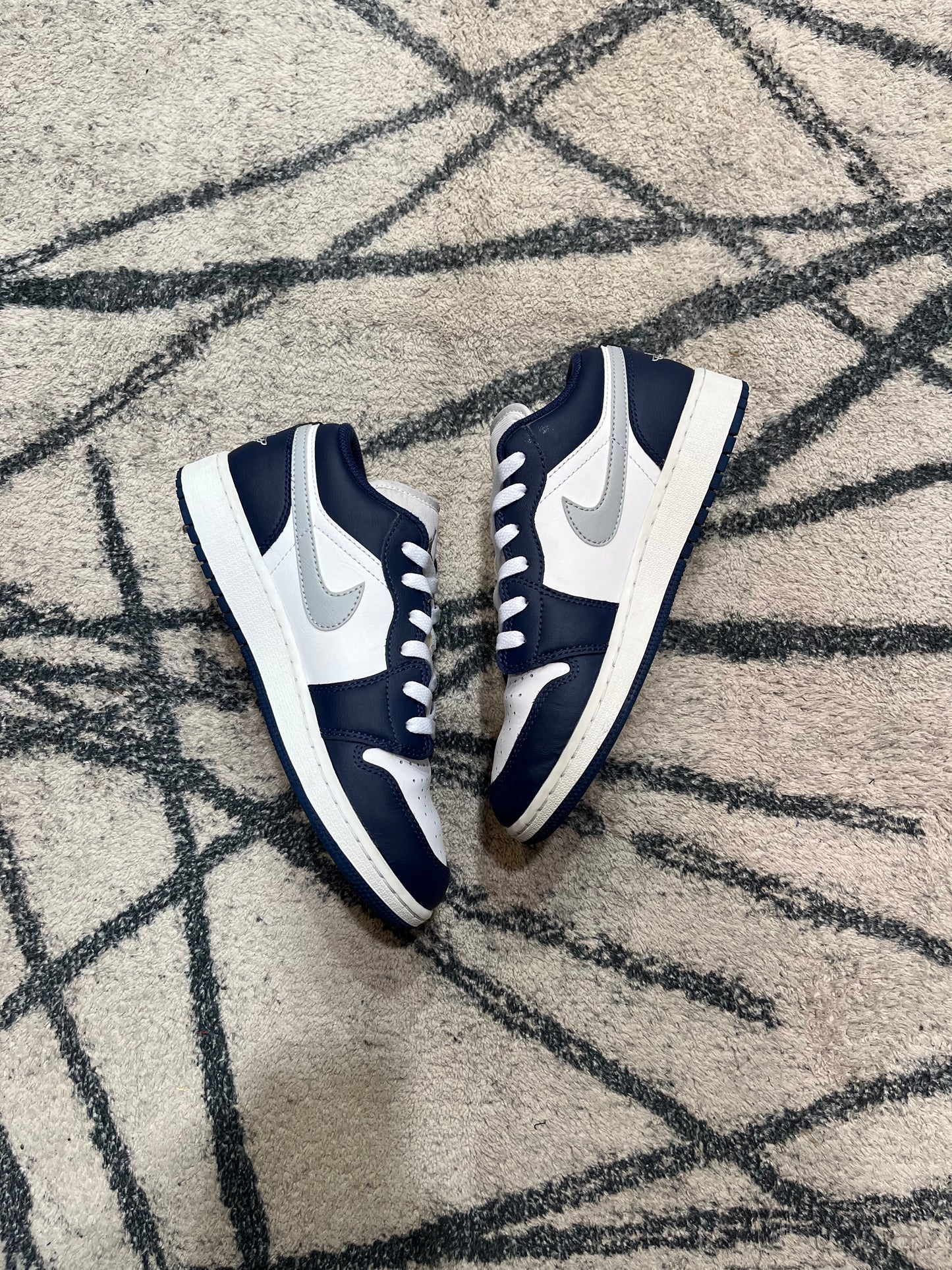 Air Jordan 1  Grey Midnight Navy