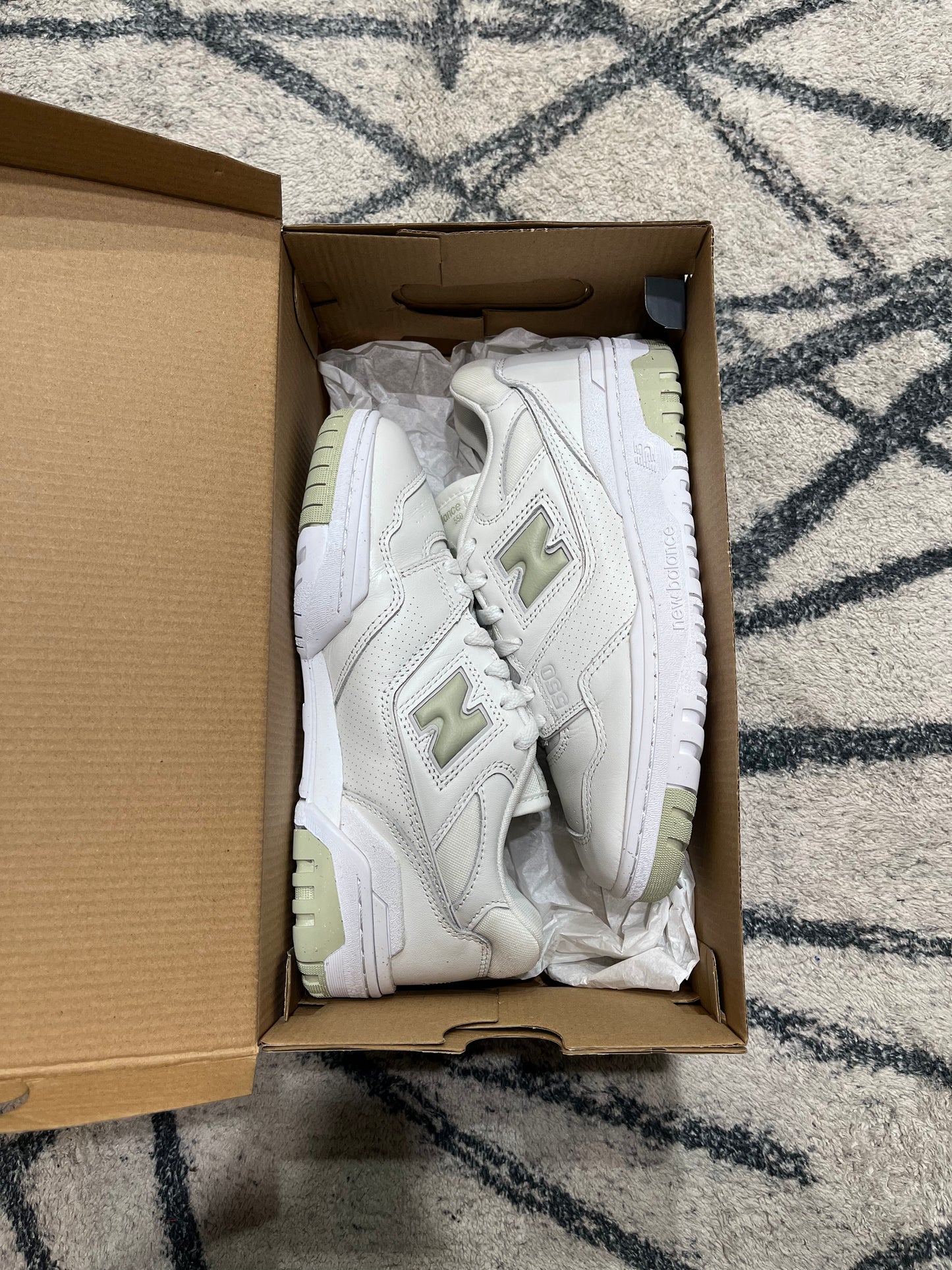 New Balance 550 Olive Green