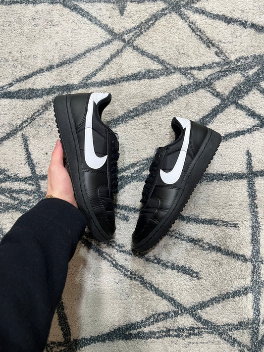 Nike Field Black
