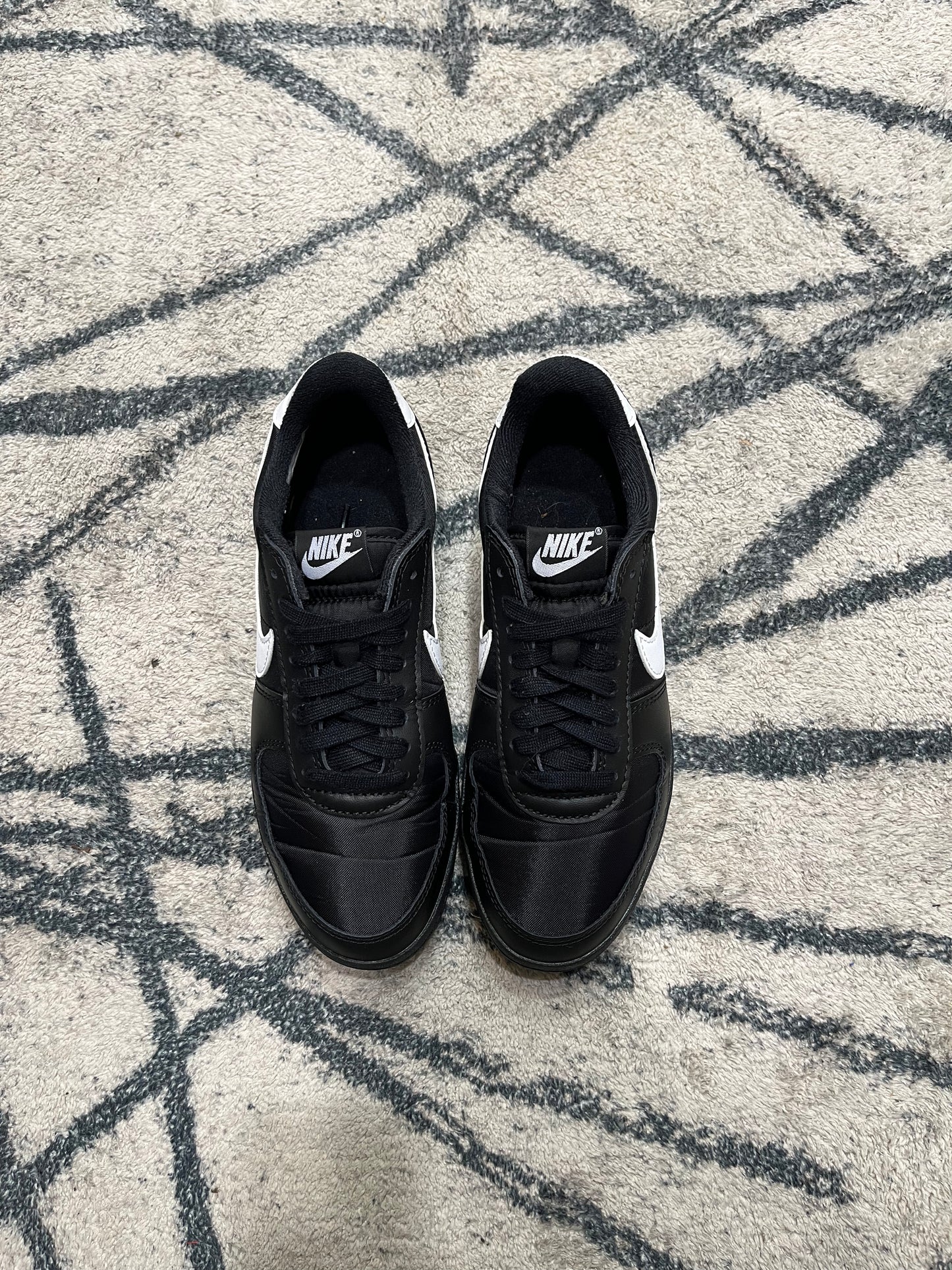 Nike Field Black
