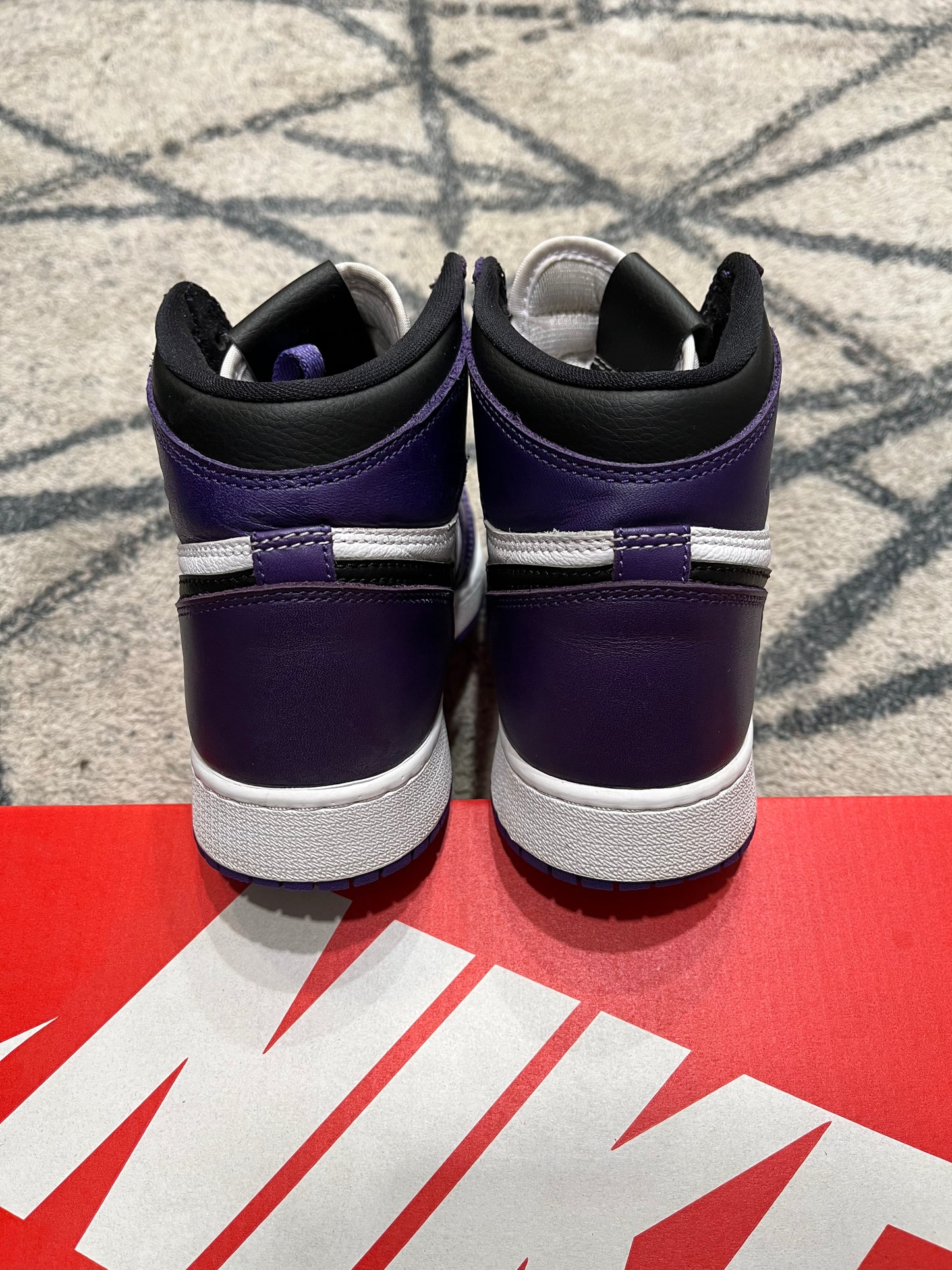 Air Jordan 1 Mid Court Purple