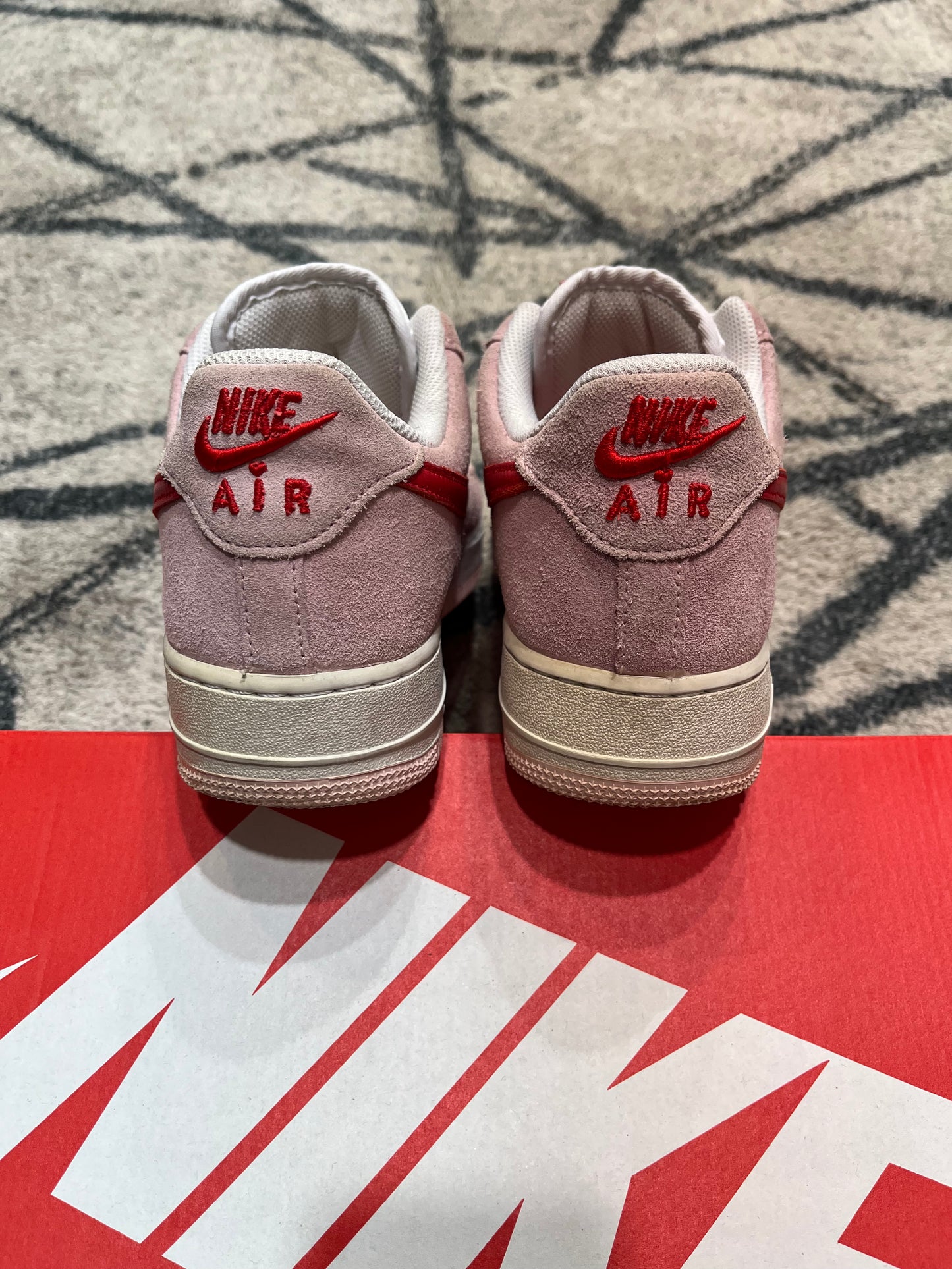 Nike Air Force 1 Valentine Day