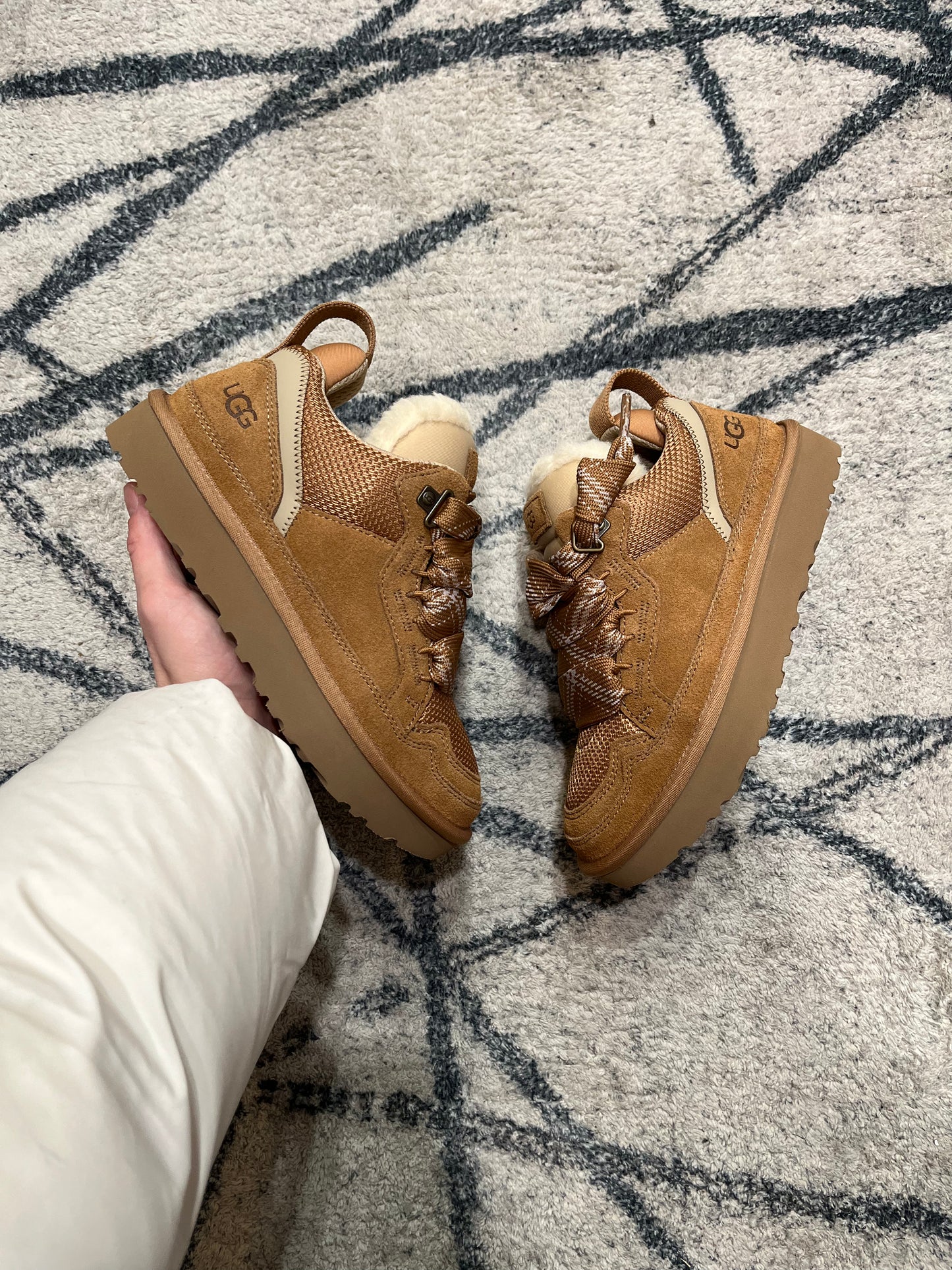 UGG LOWMEL Chestnut