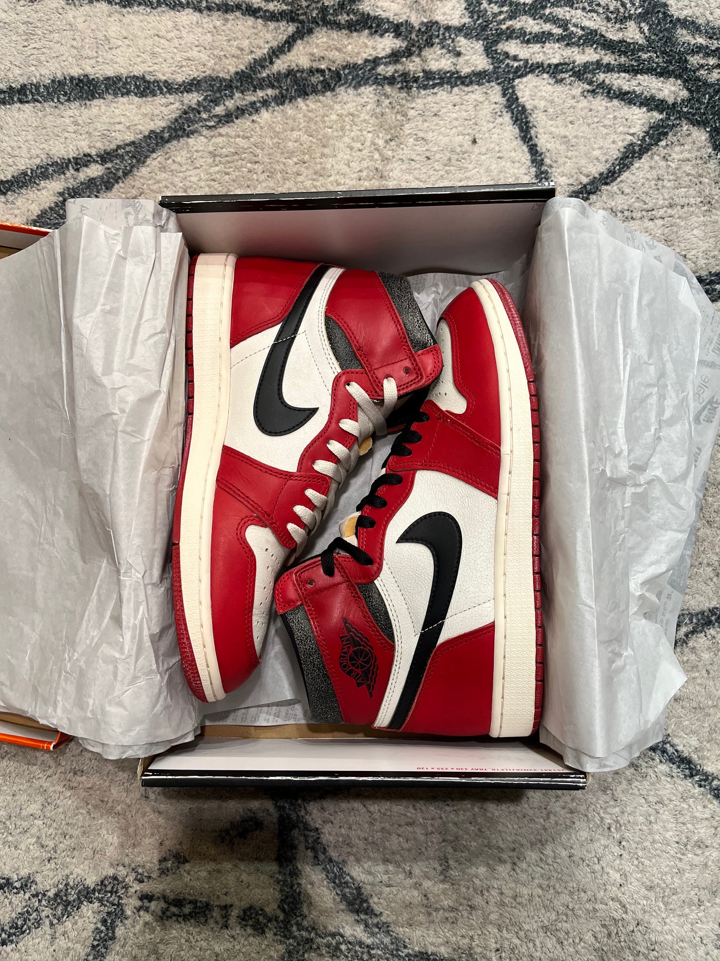 Air Jordan 1 Lost & Found