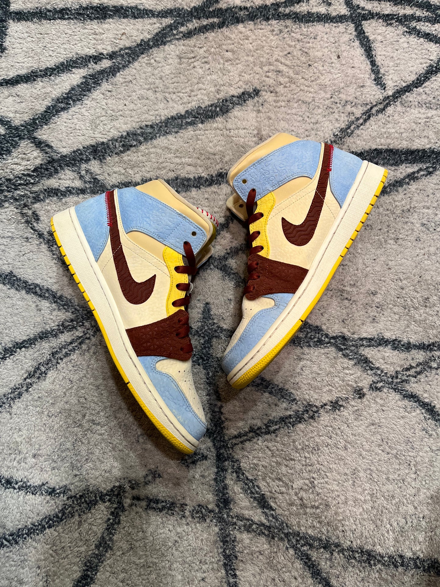 Air Jordan 1 Maison Chateau Rouge