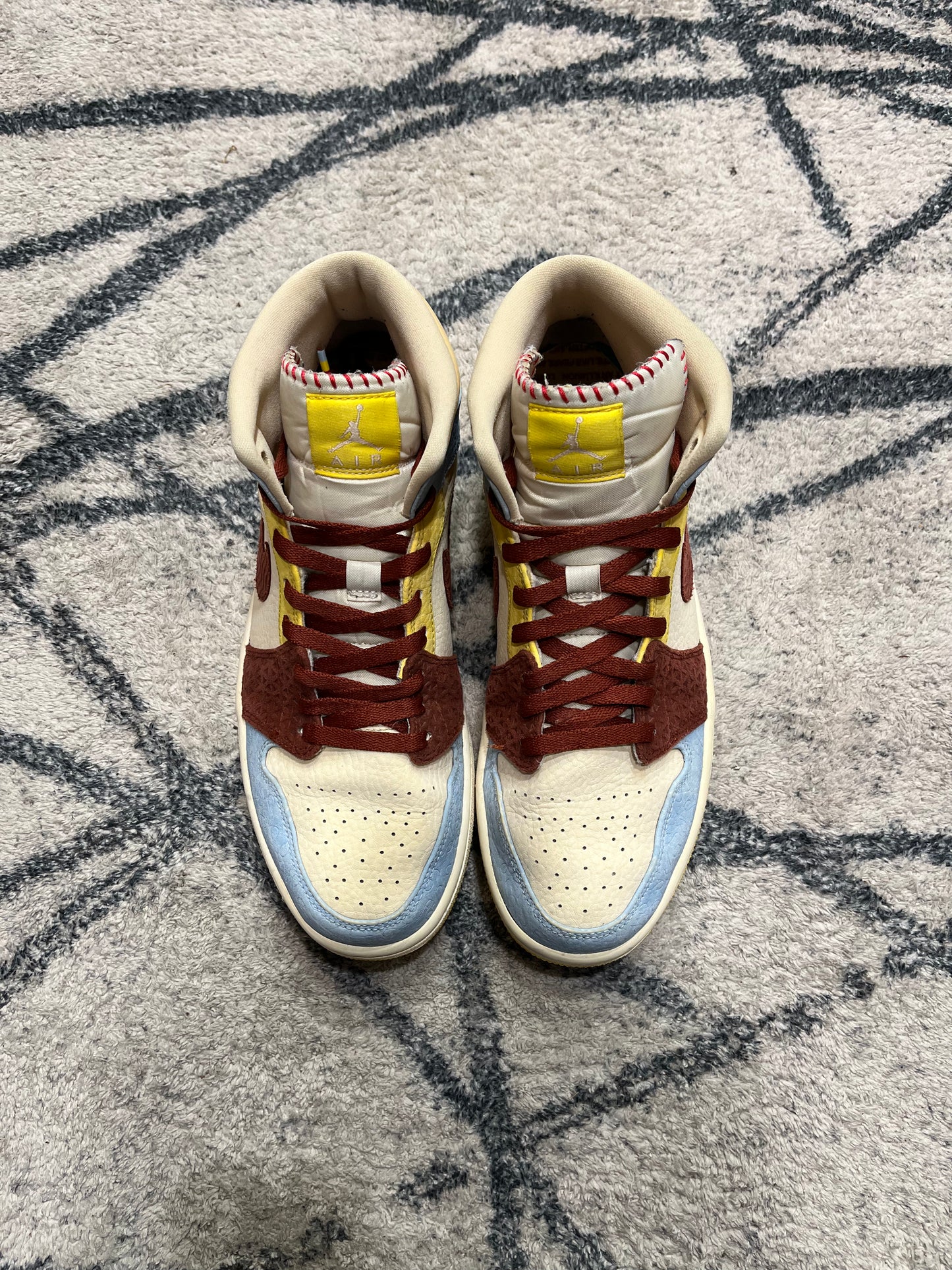 Air Jordan 1 Maison Chateau Rouge