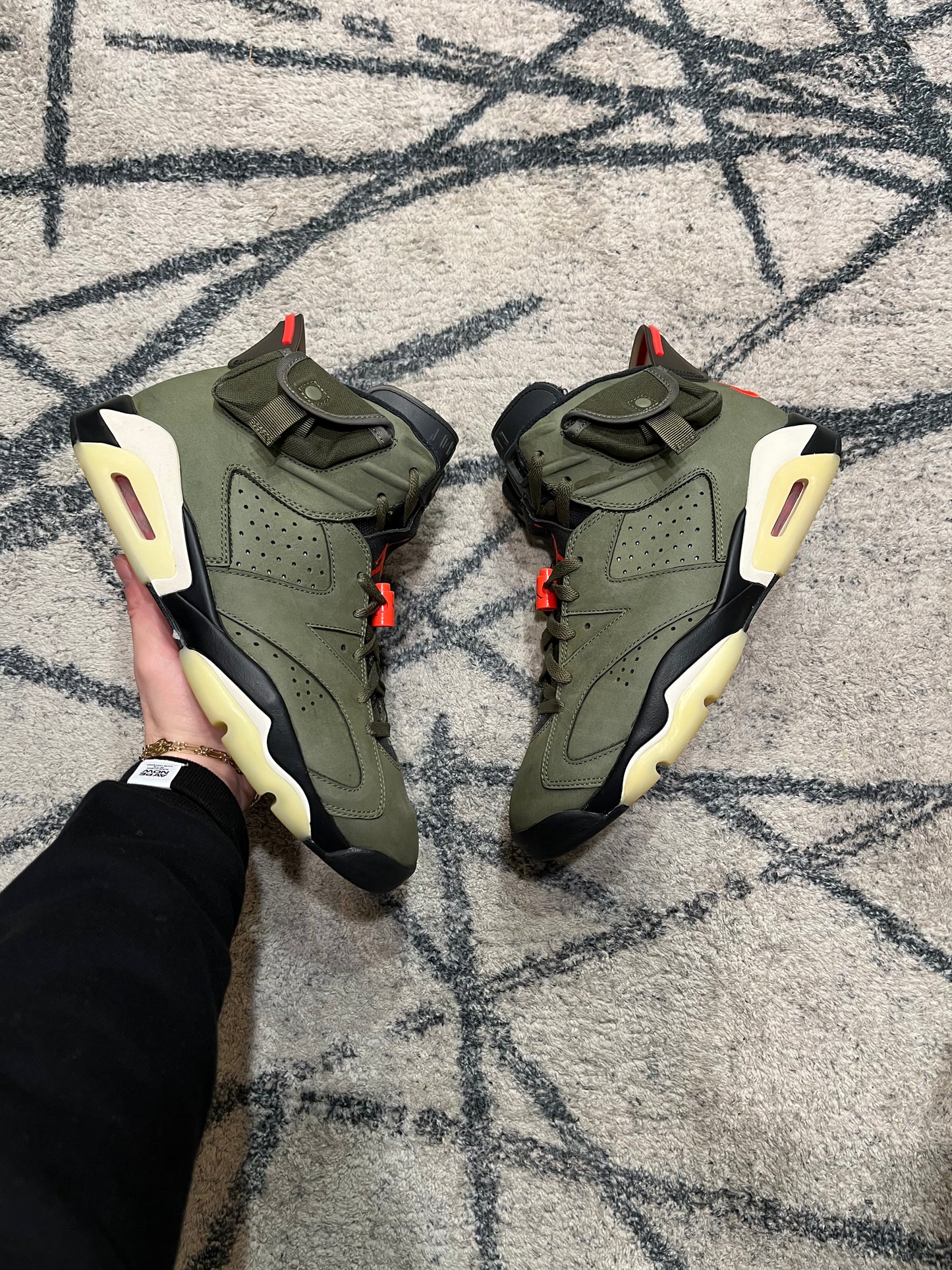 Air Jordan 6 Travis Khaki