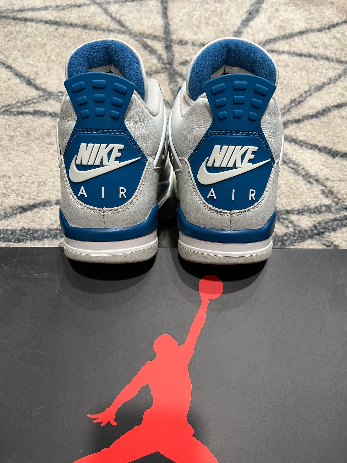 Air Jordan 4 Military Blue