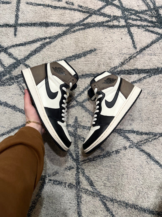 Air Jordan 1 High Mocha