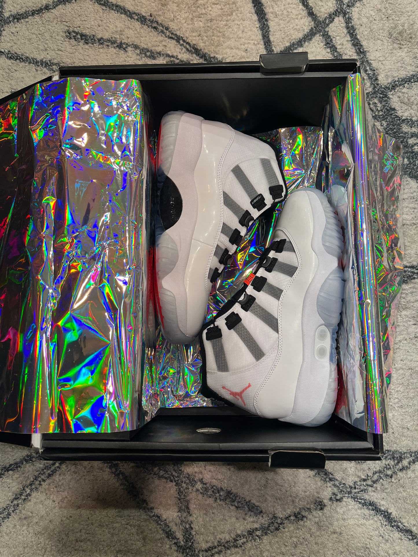 Air Jordan 11 Adapt White