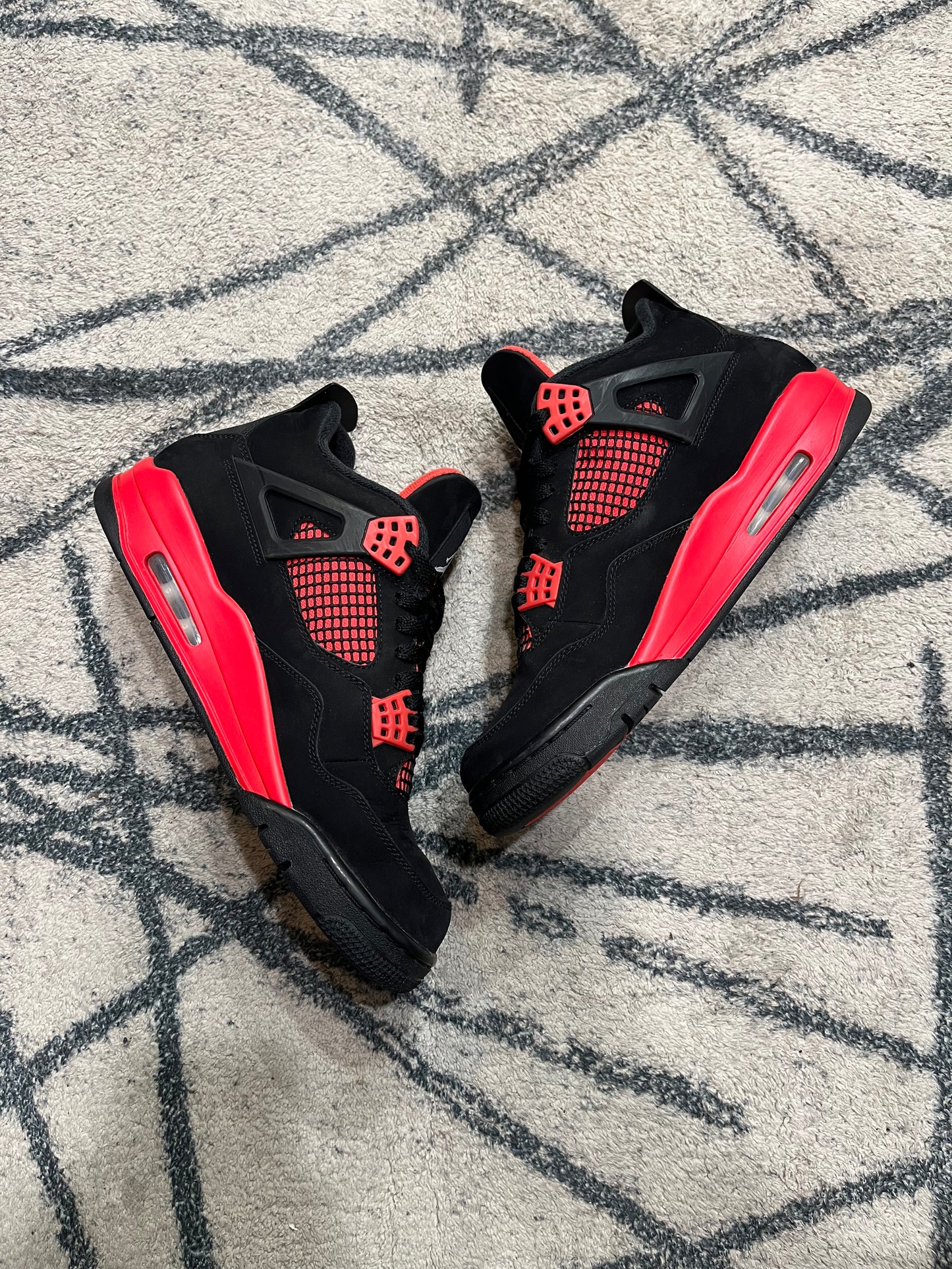 Air Jordan 4 Red thunder
