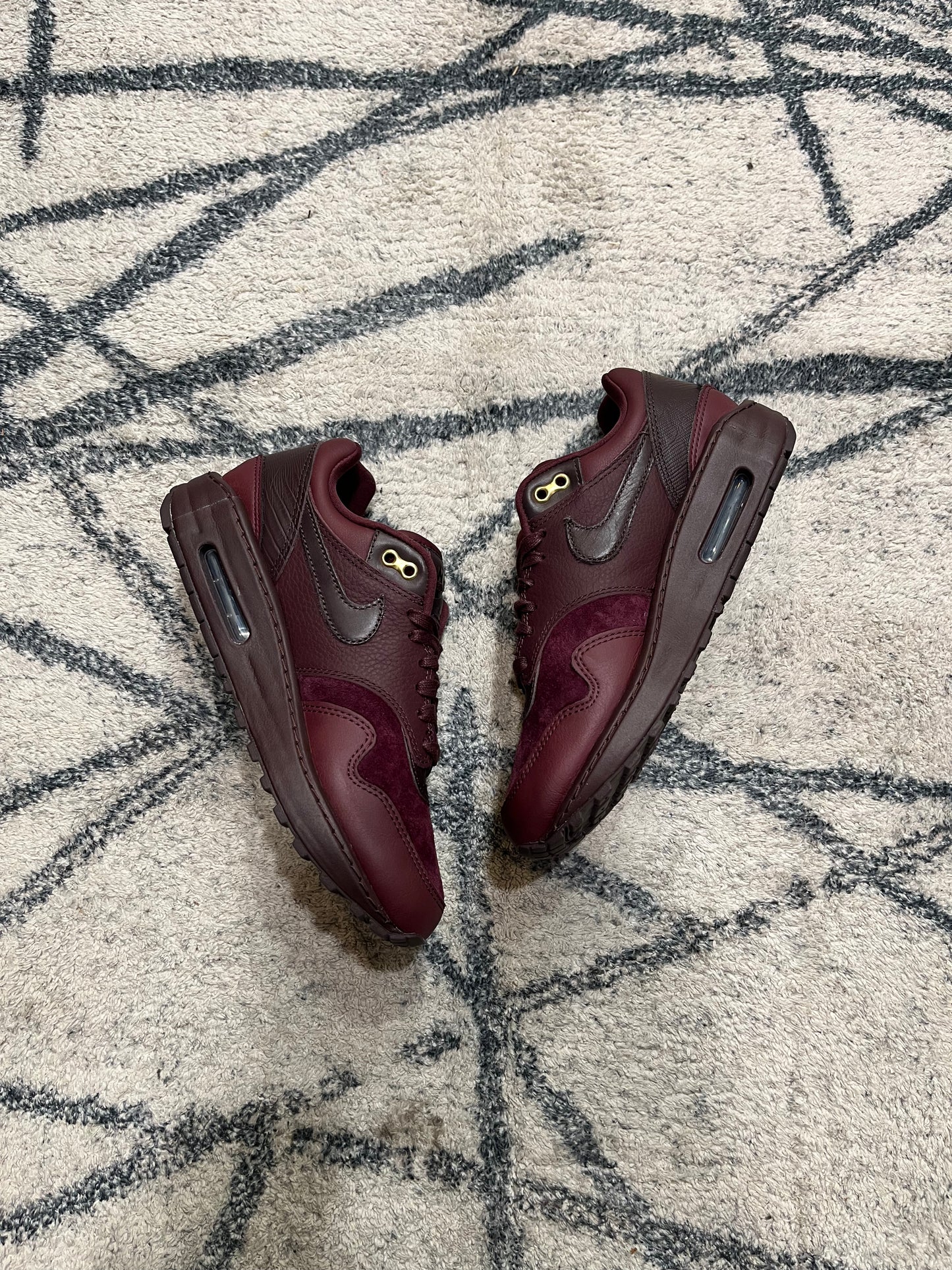 Nike Air Max 1 Burgundy