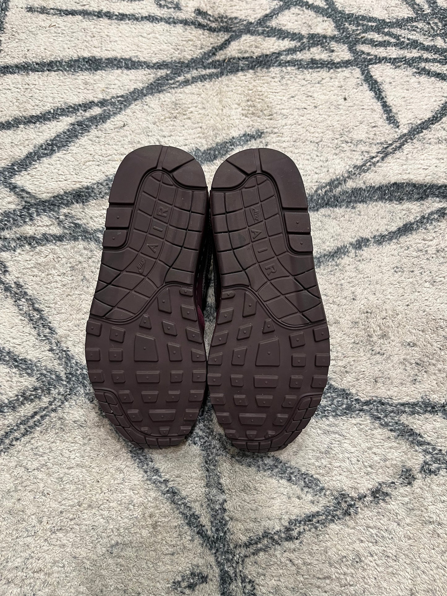 Nike Air Max 1 Burgundy