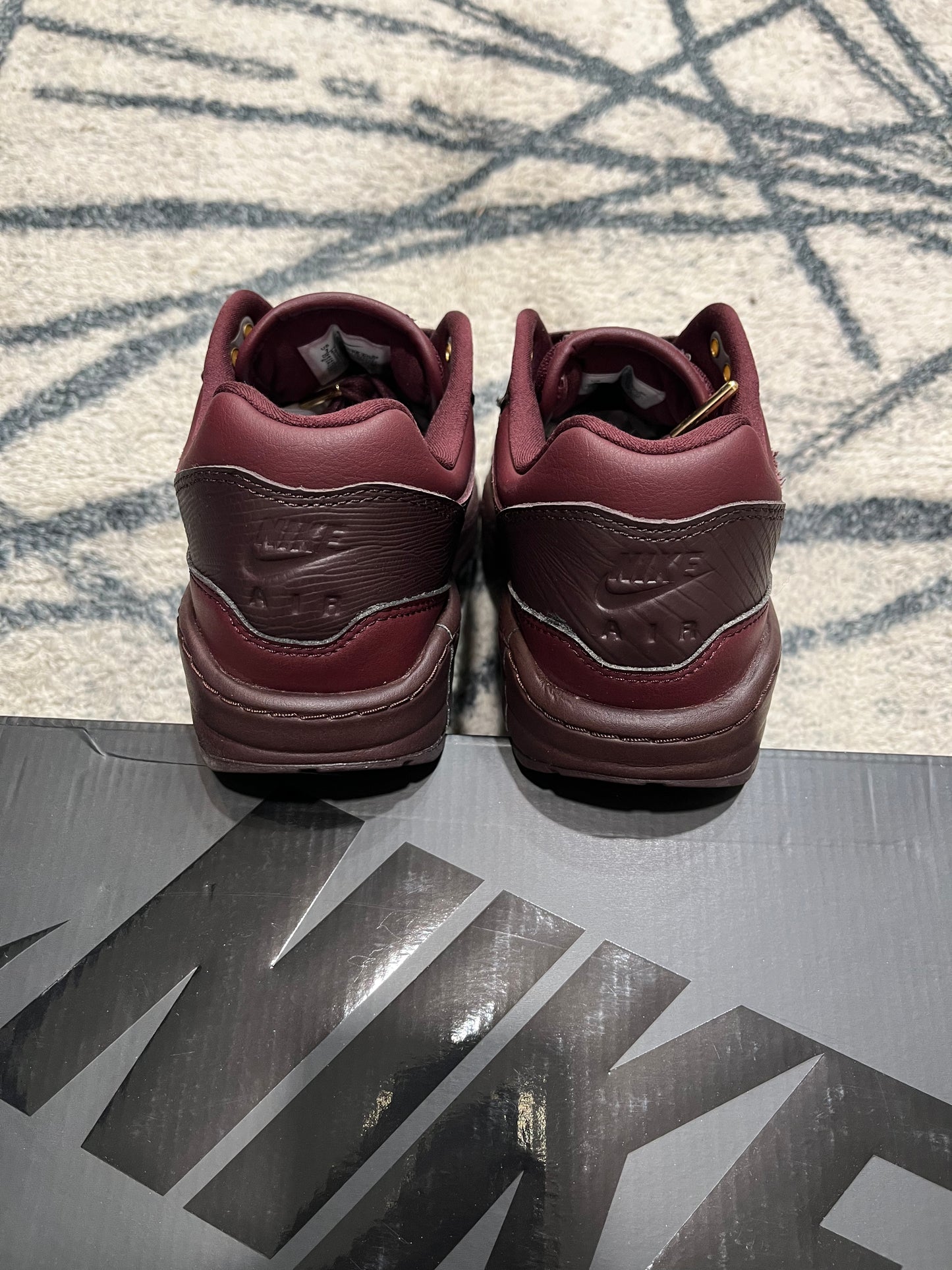 Nike Air Max 1 Burgundy
