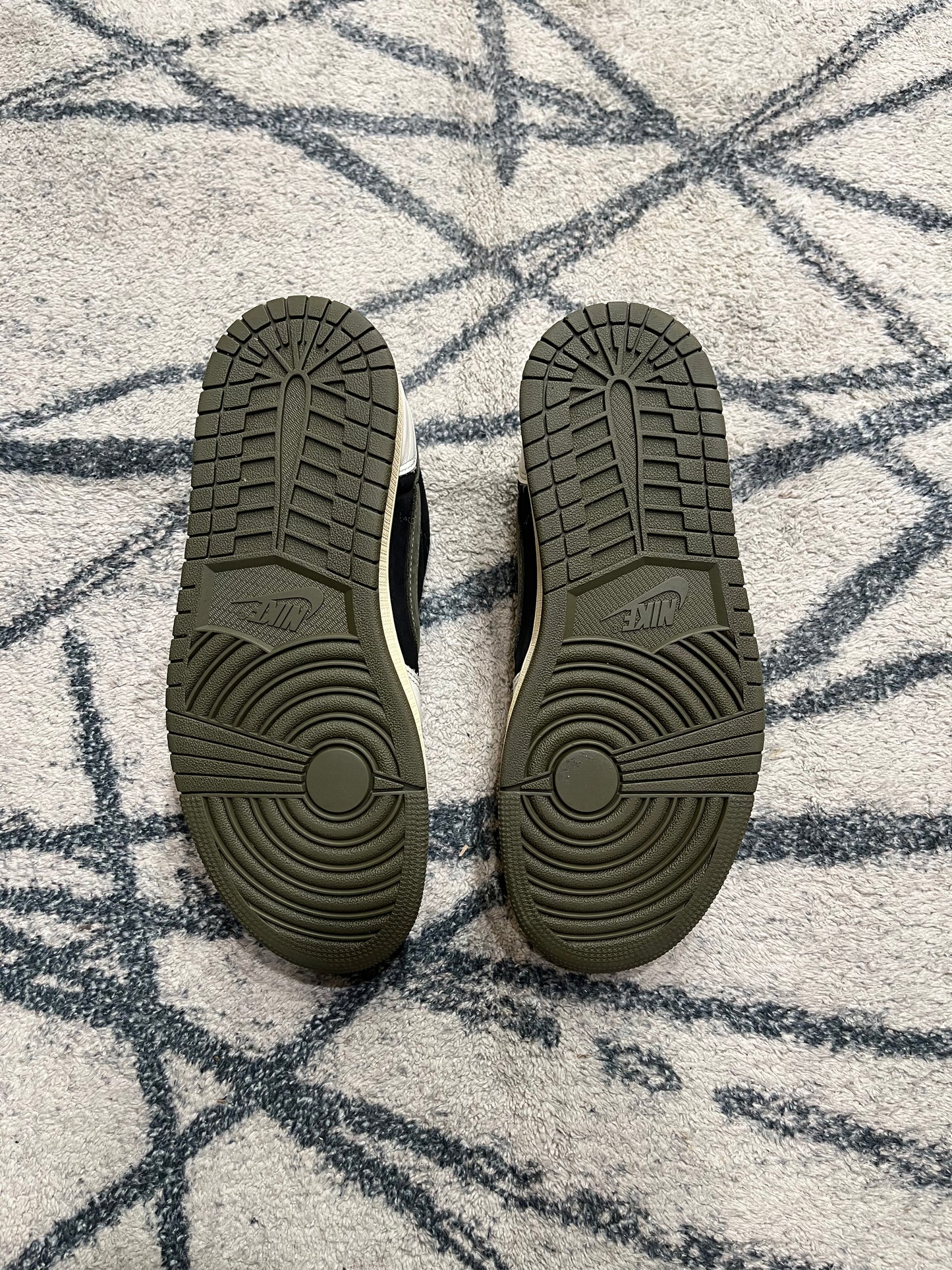 Air Jordan 1 Travis Olive