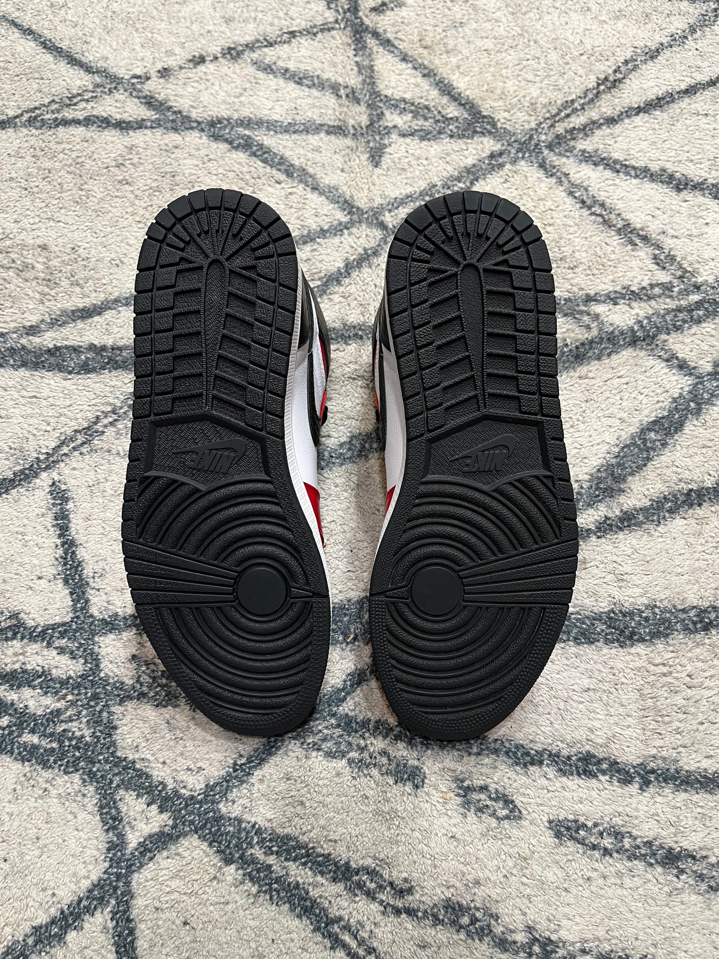 Air Jordan 1 Chicago Satin Snake