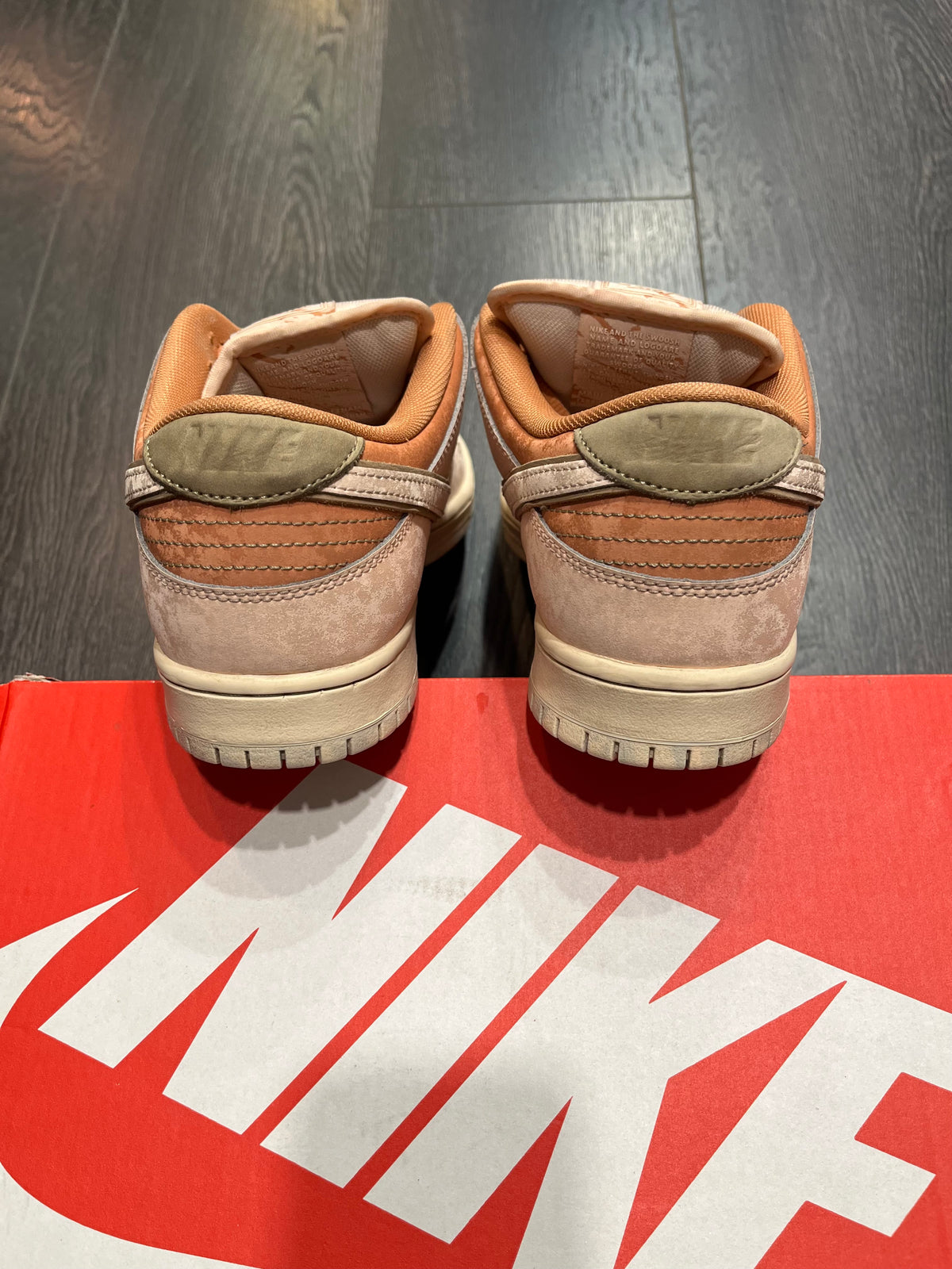Nike Dunk SB Low Trocadero Garden