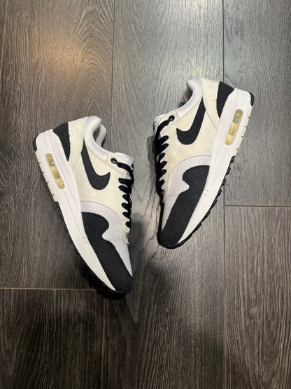 Nike Air Max 1 Black White