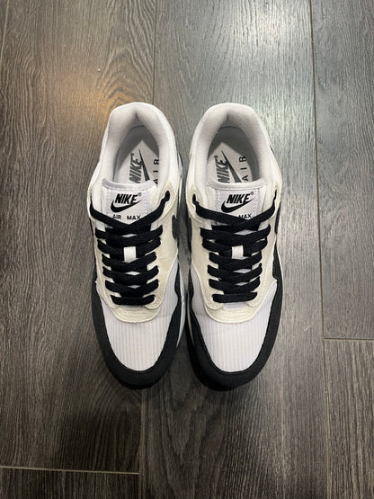Nike Air Max 1 Black White