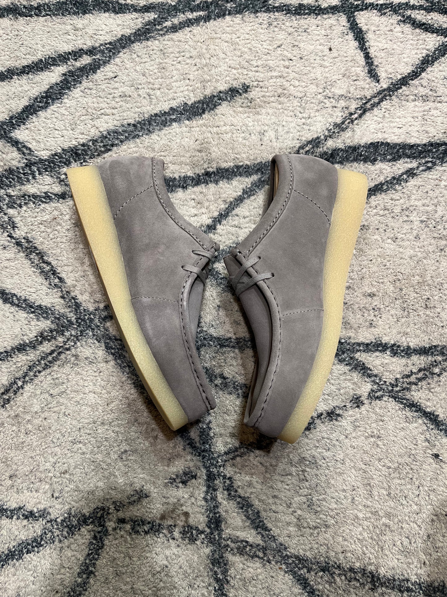 Clarks Wallabee Grey