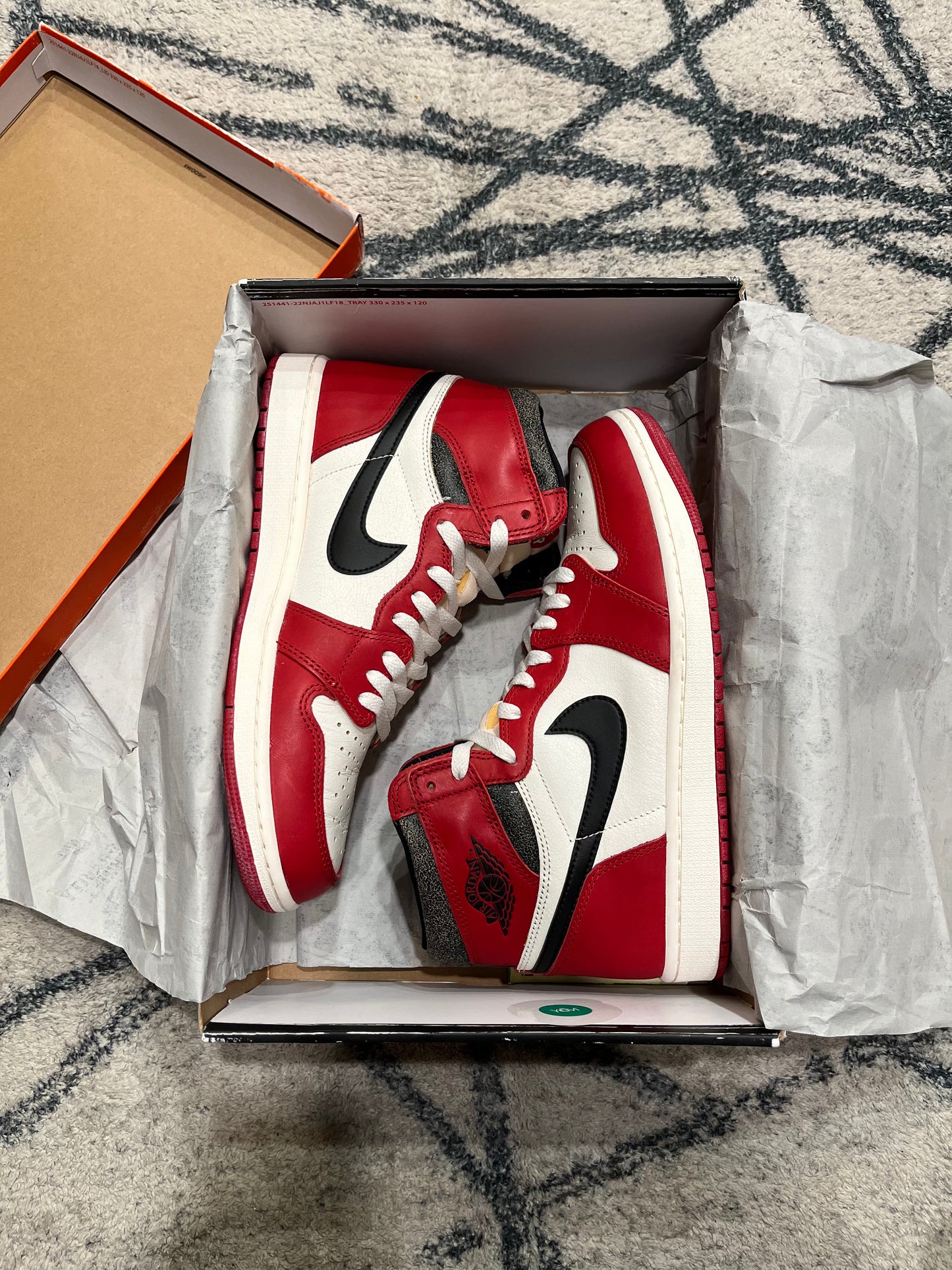 Air Jordan 1 Lost & Found