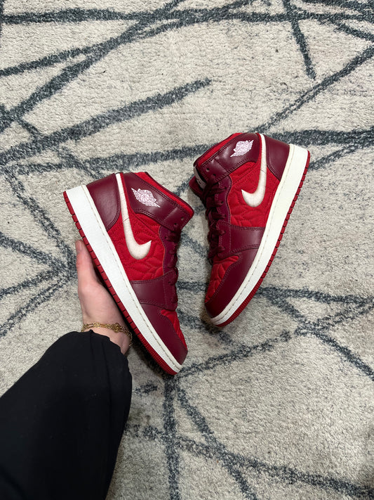 Air Jordan 1 Mid Red Quilt
