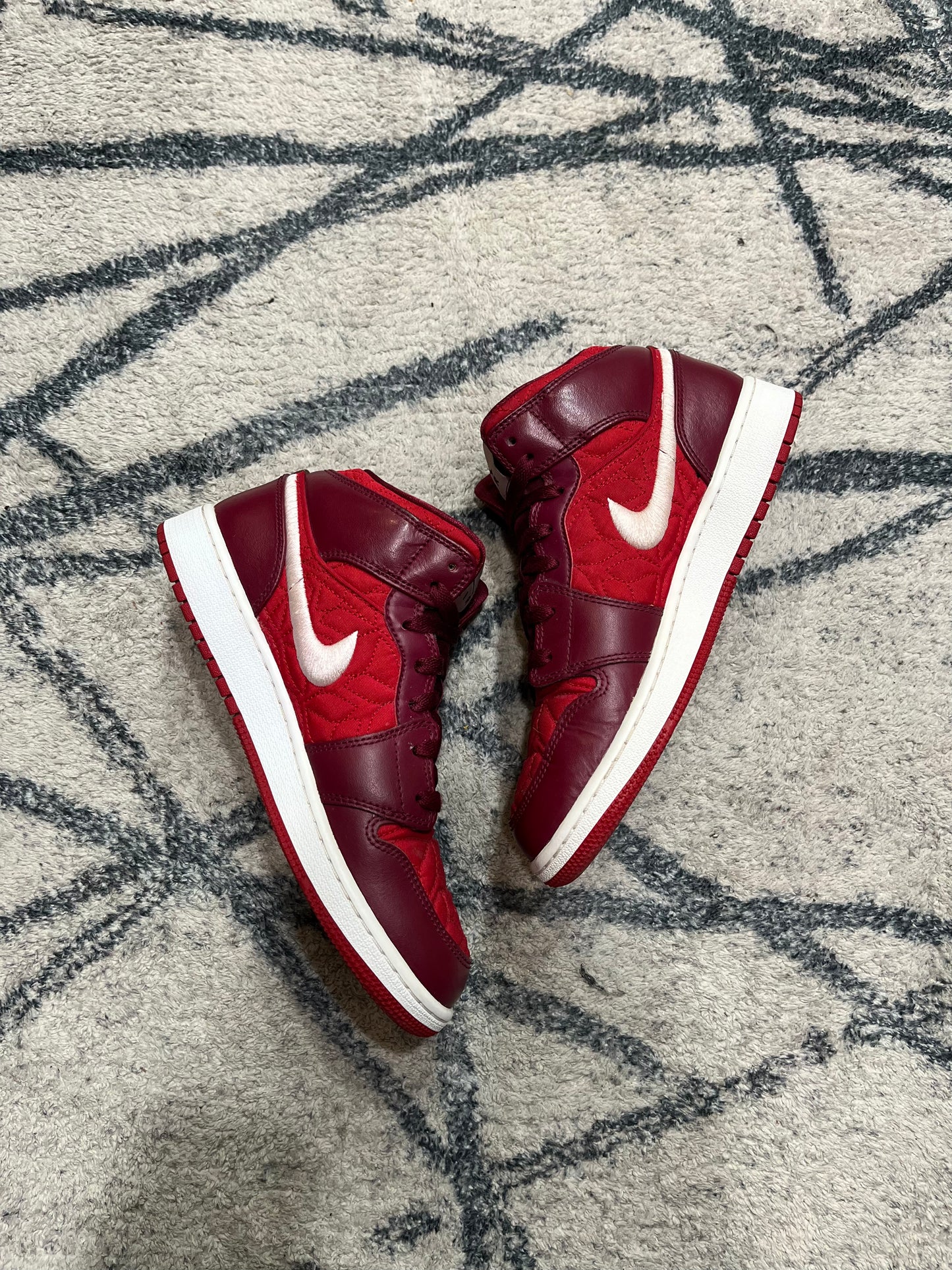 Air Jordan 1 Mid Red Quilt