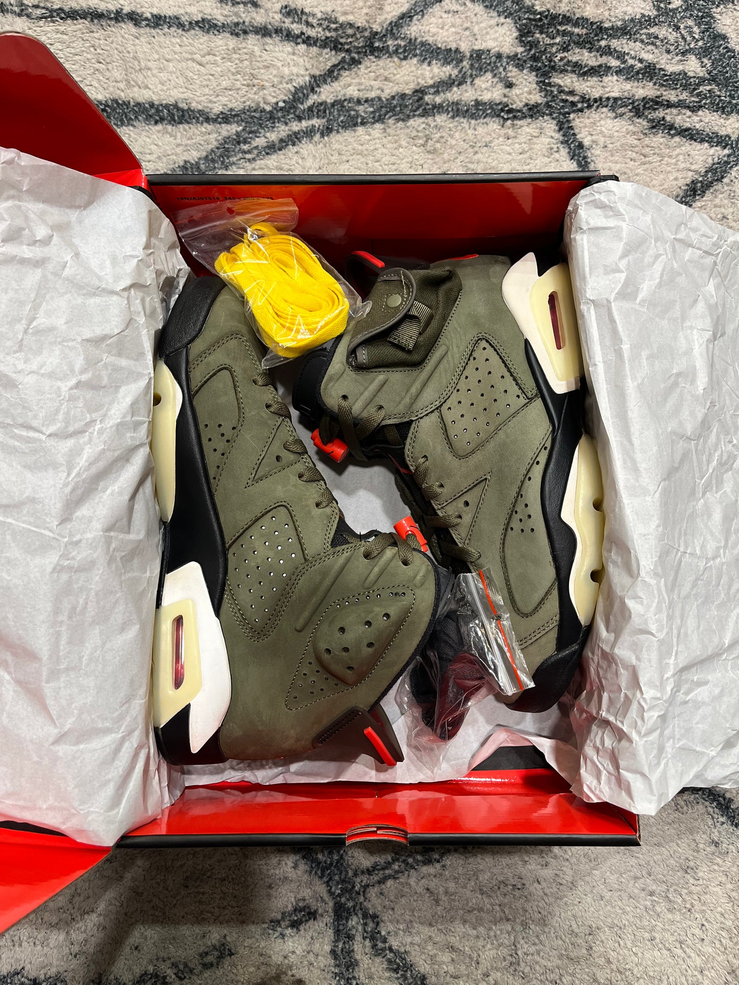 Air Jordan 6 Travis Scott Olive