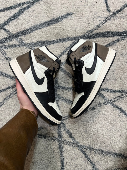 Air Jordan 1 High Mocha