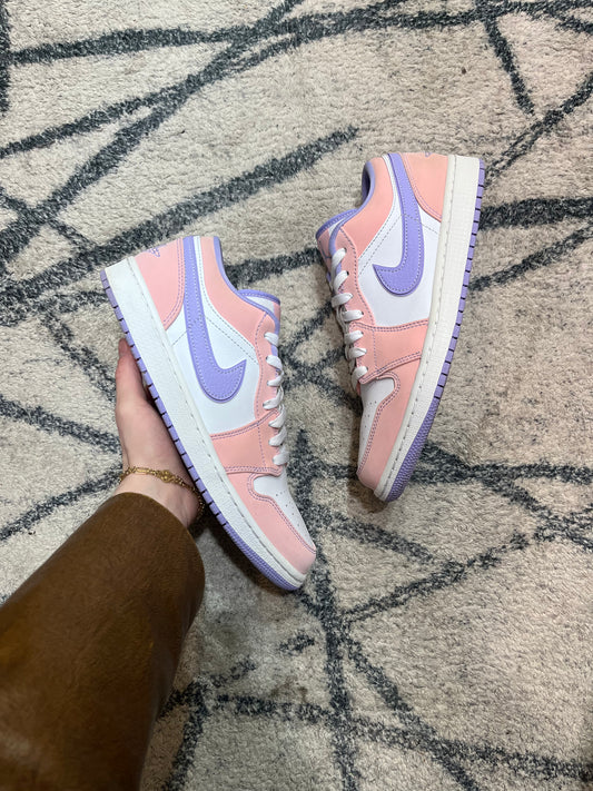 Air Jordan 1 Low Arctic Punch