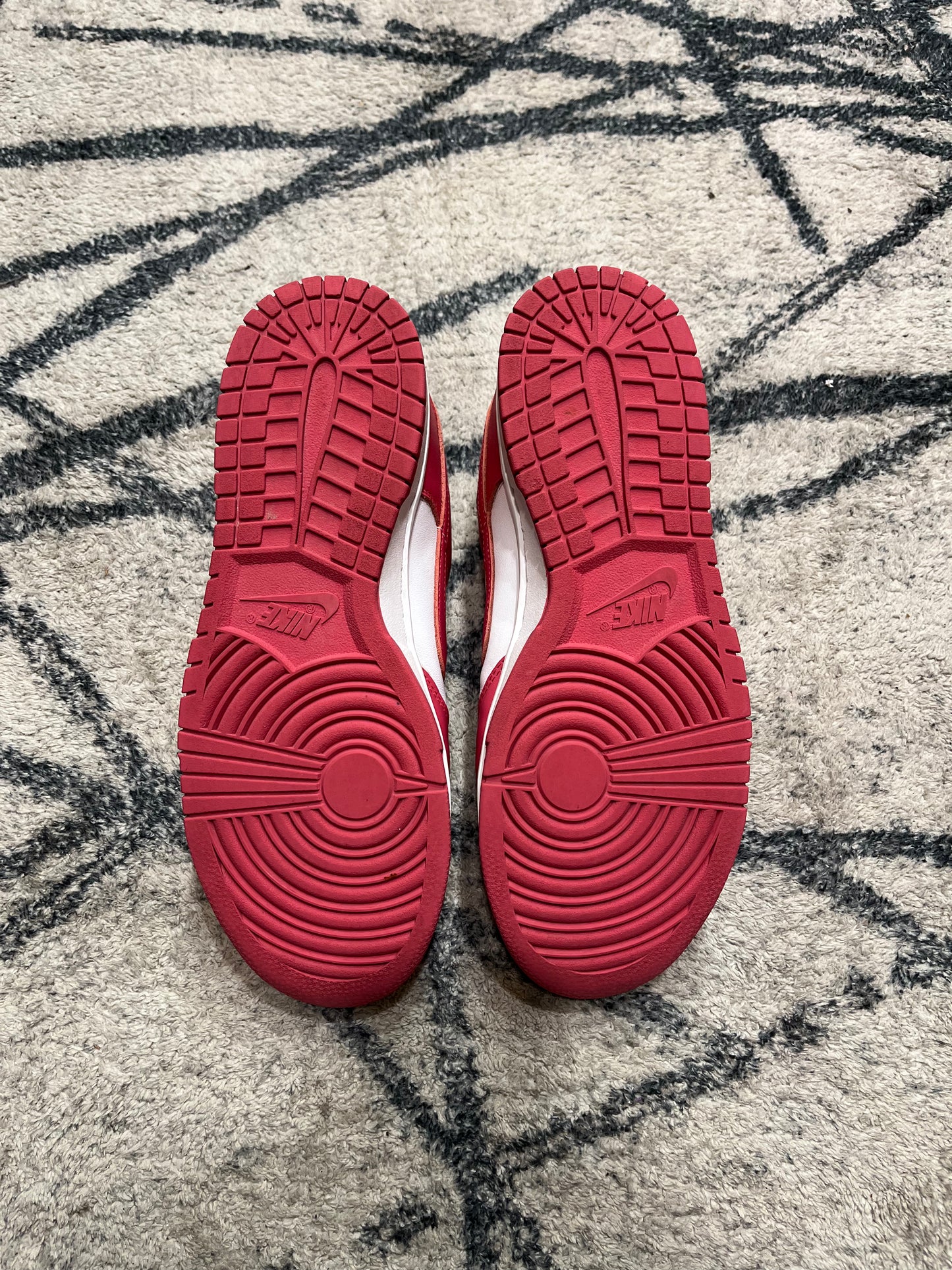 Nike Dunk Low Archeo Pink