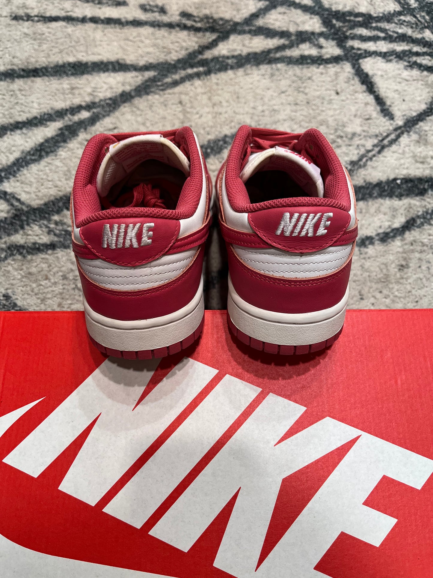 Nike Dunk Low Archeo Pink