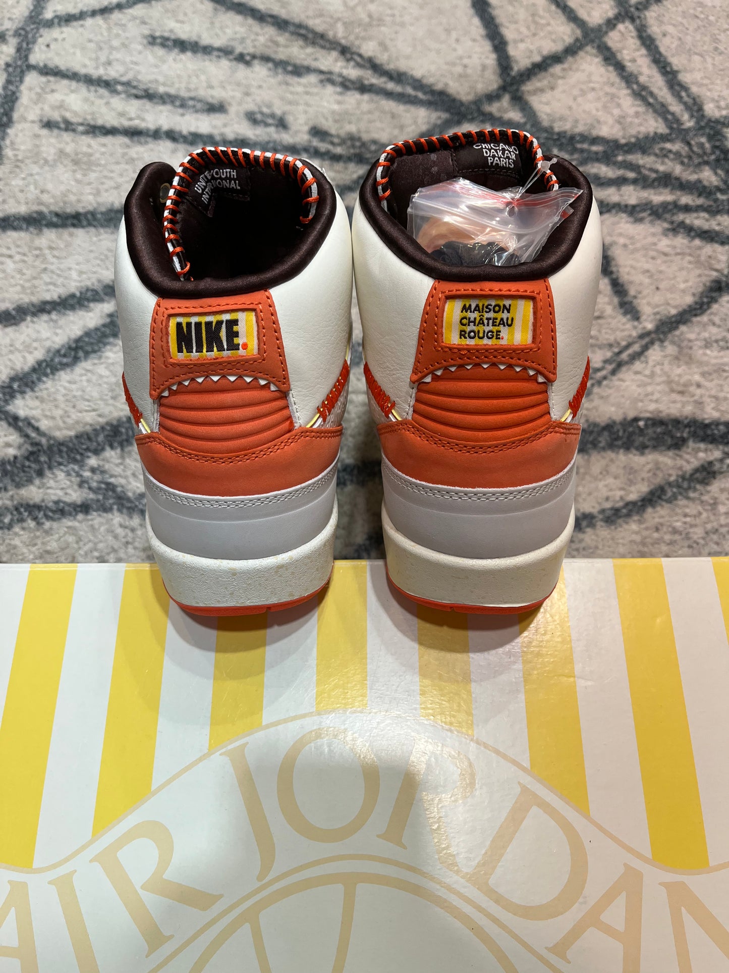 Air Jordan 2 Maison Chateau Rouge