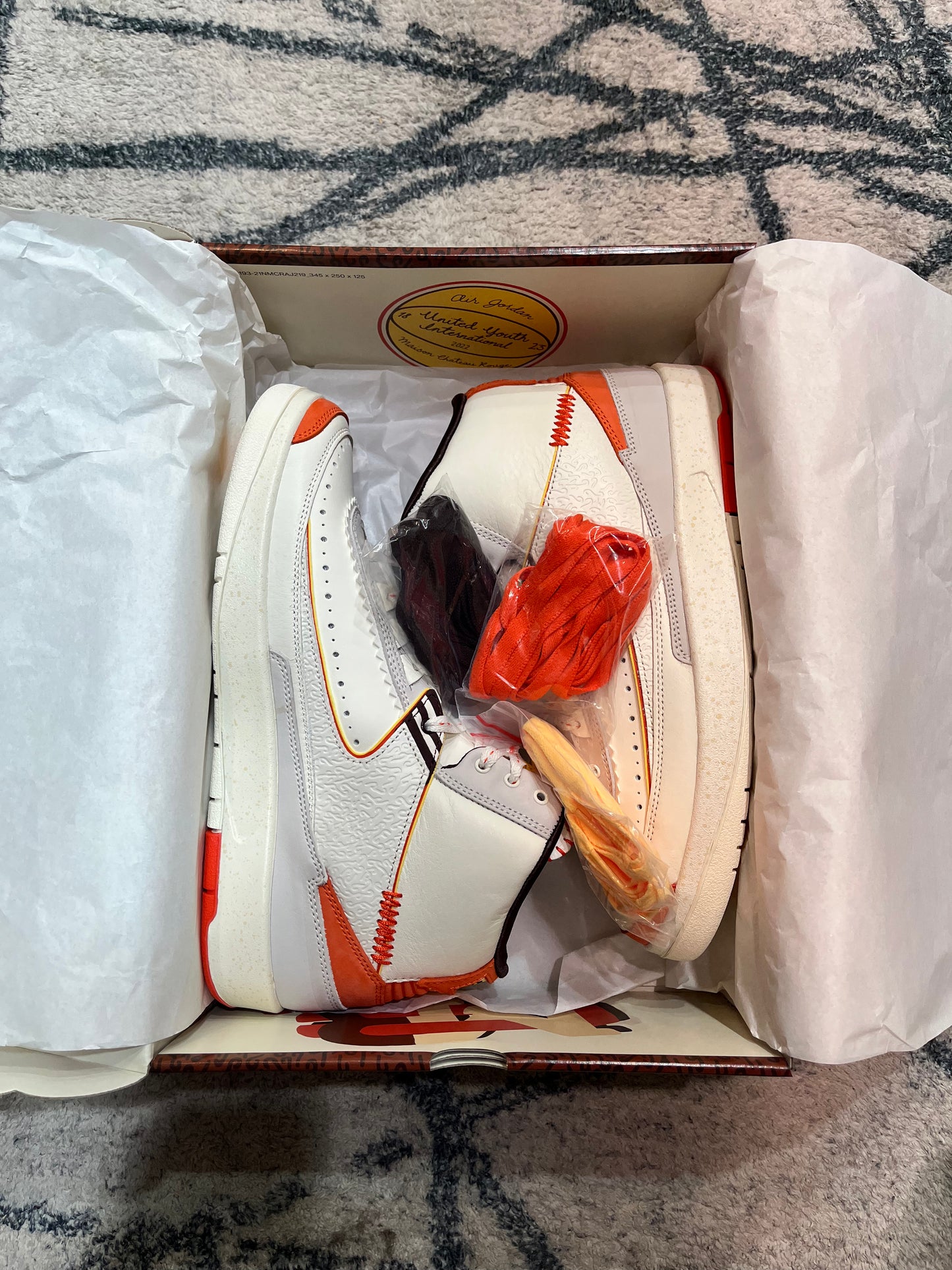 Air Jordan 2 Maison Chateau Rouge