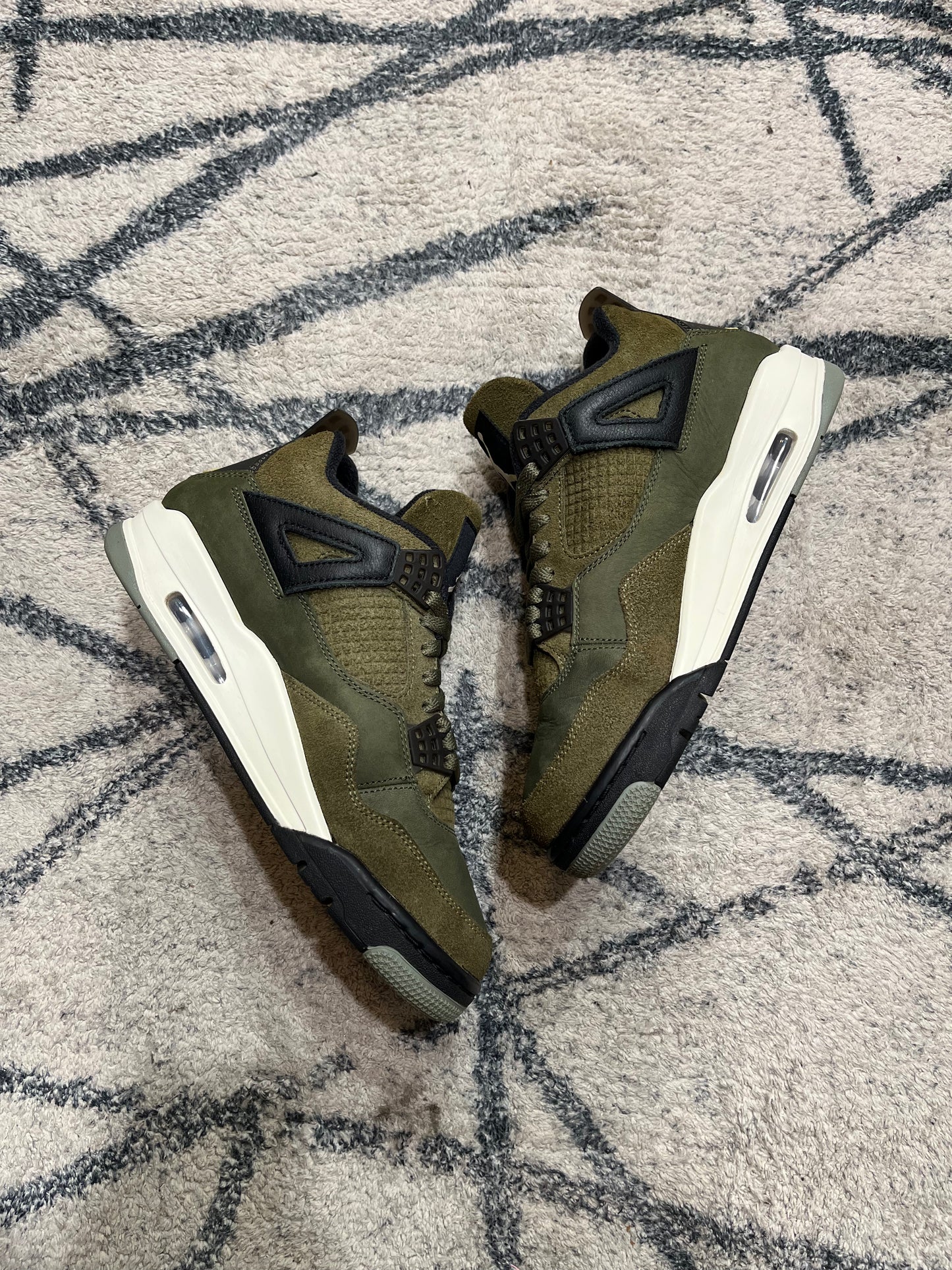 Air Jordan 4 Craft Olive