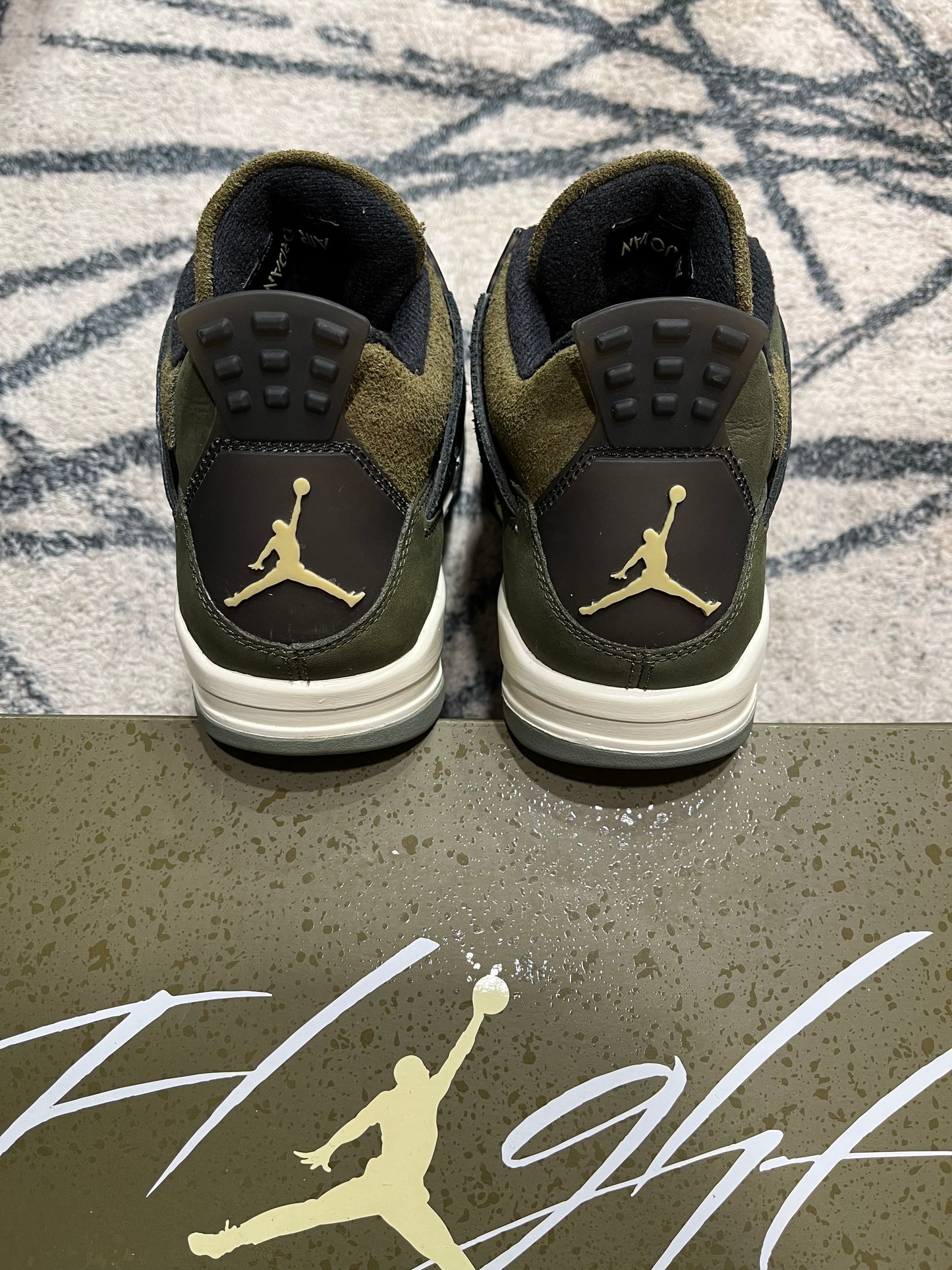 Air Jordan 4 Craft Olive