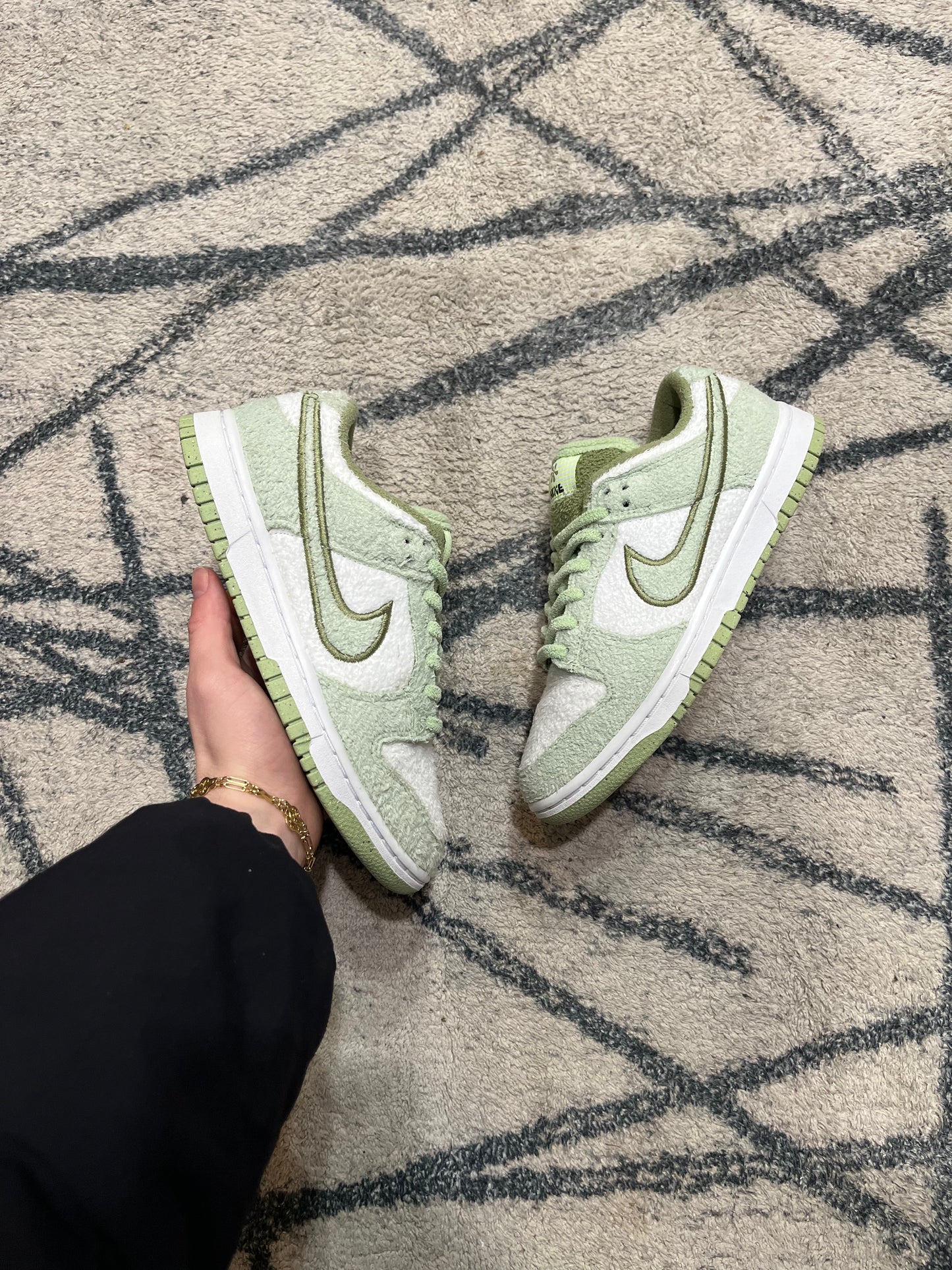 Nike Dunk Low SE Fleece Green