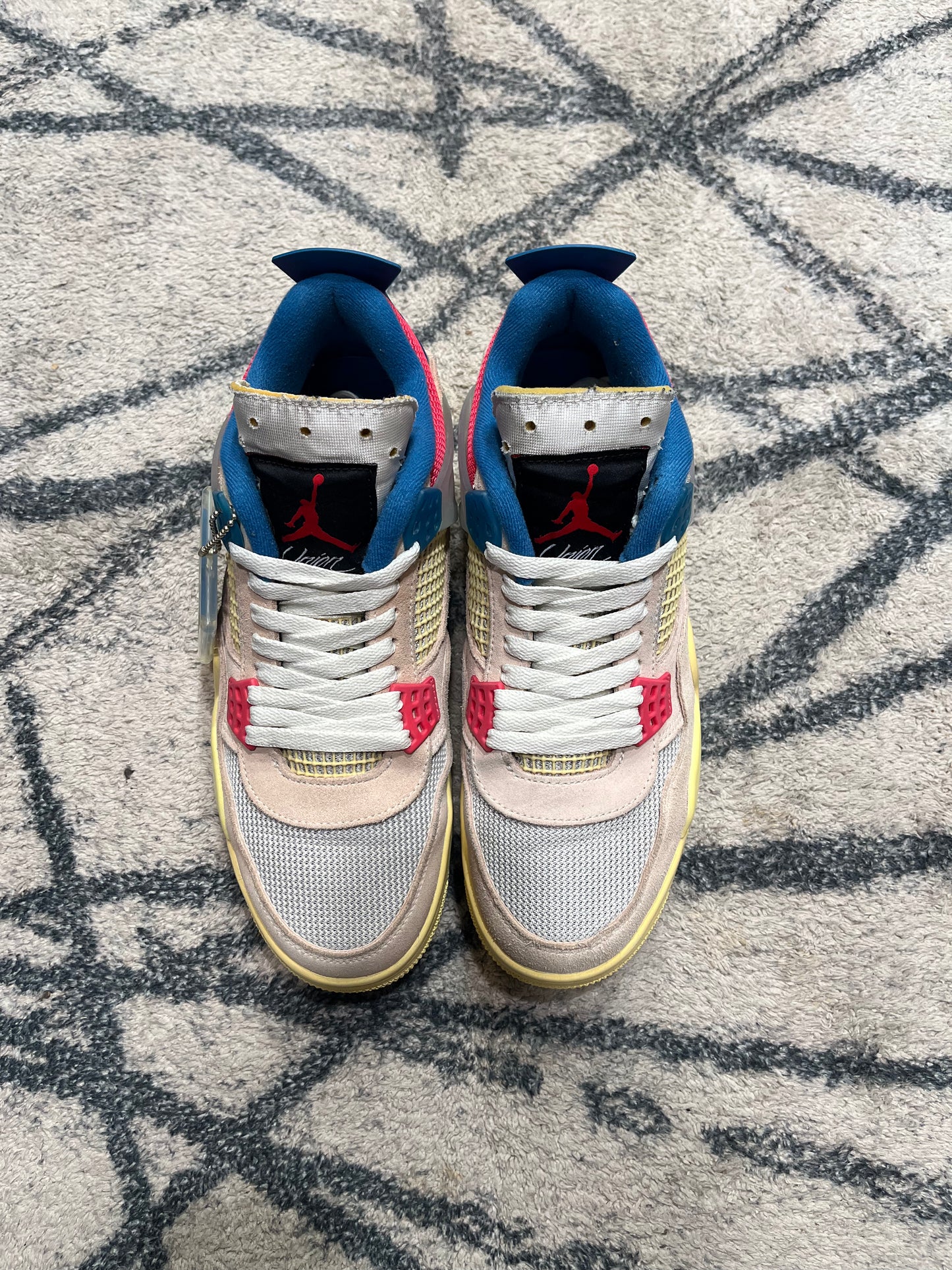 Air Jordan 4 Union Guava Ice