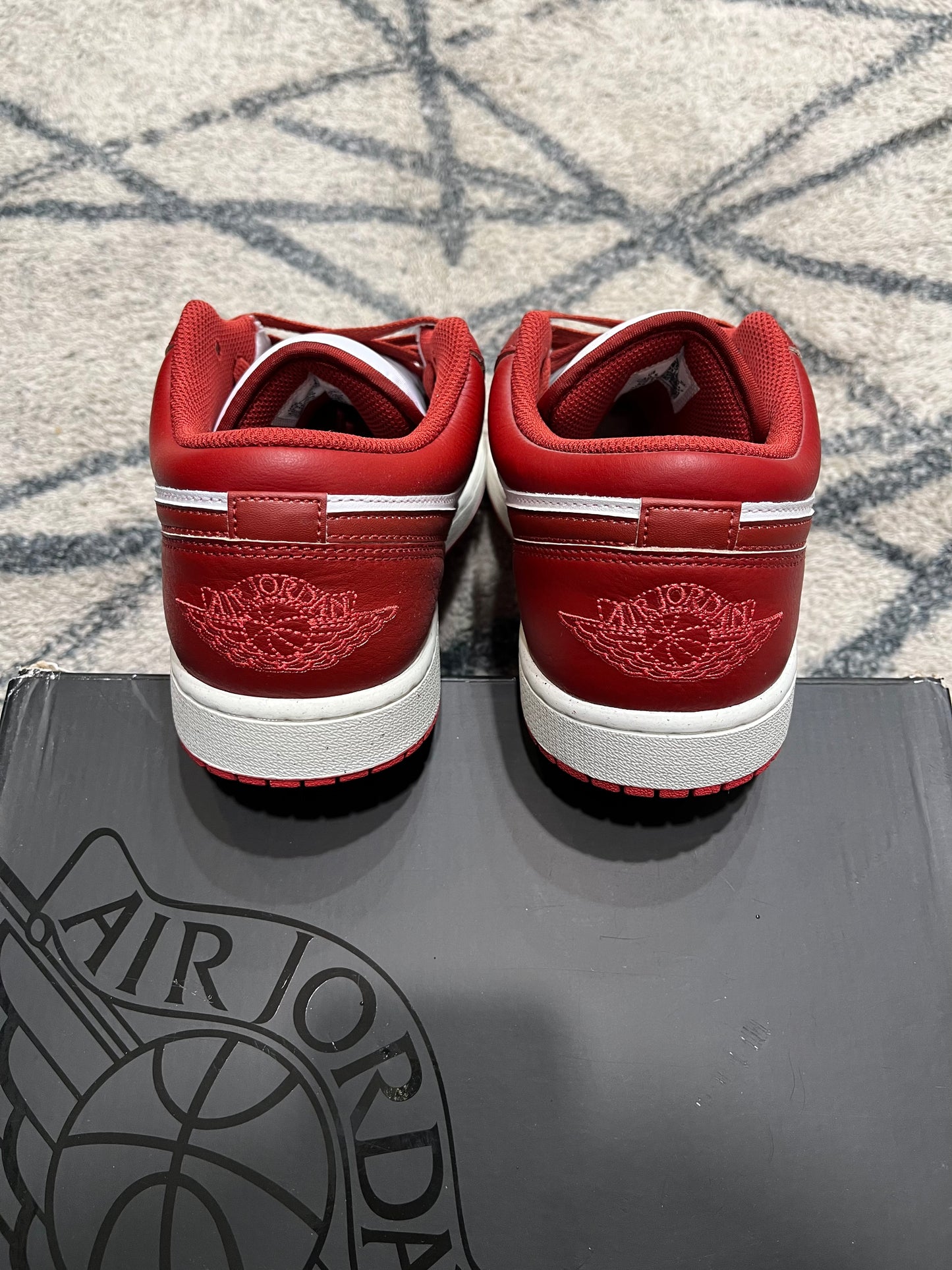 Air Jordan 1 Low Dune Red