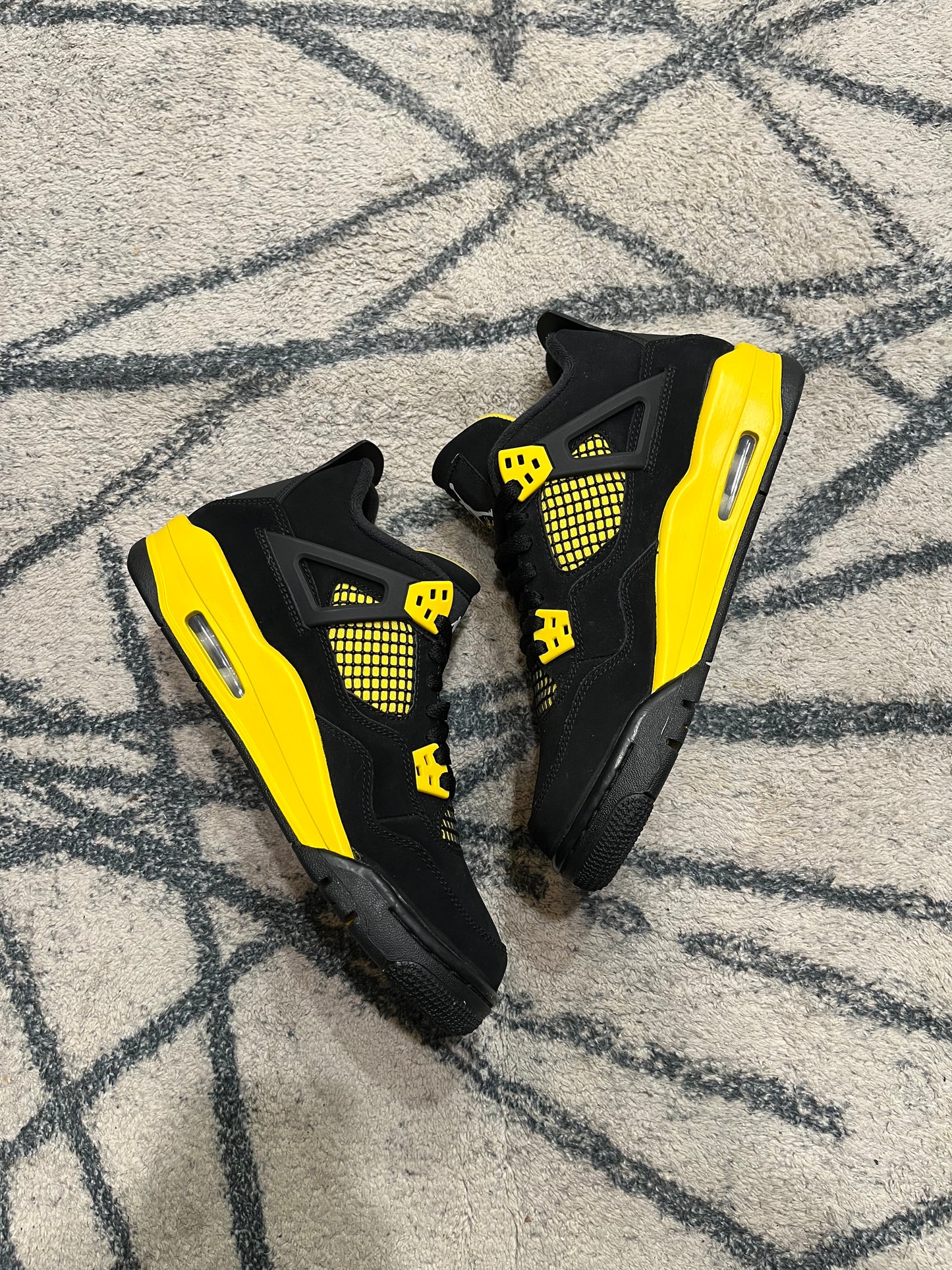 Air Jordan 4 Yellow Thunder GS