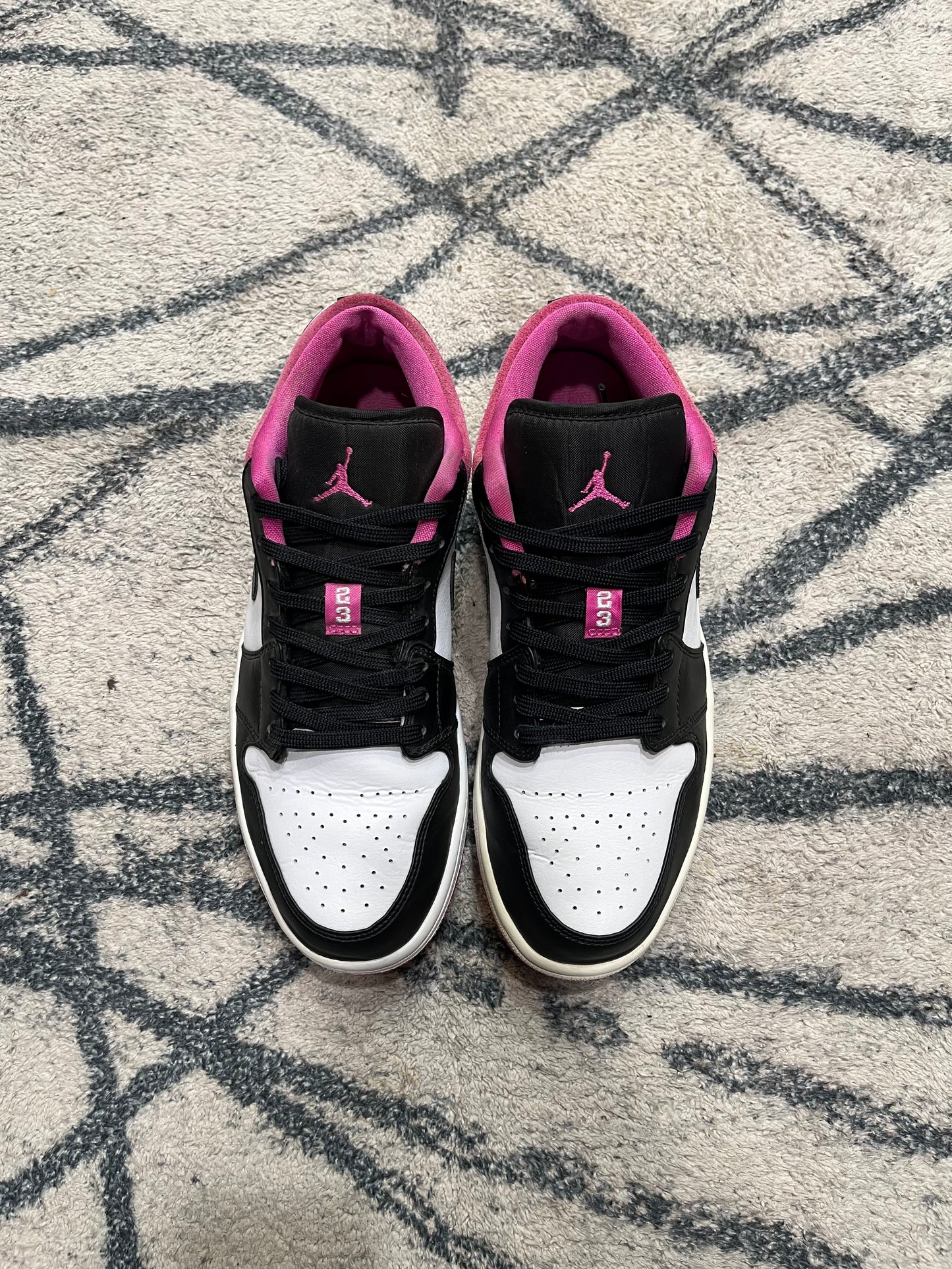 Air Jordan 1 Low Black Active Fuchsia