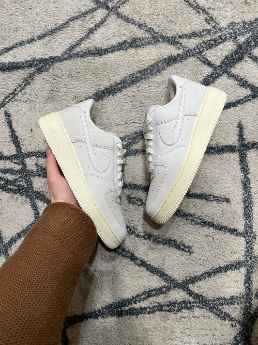 Nike Air Force 1 PRM White