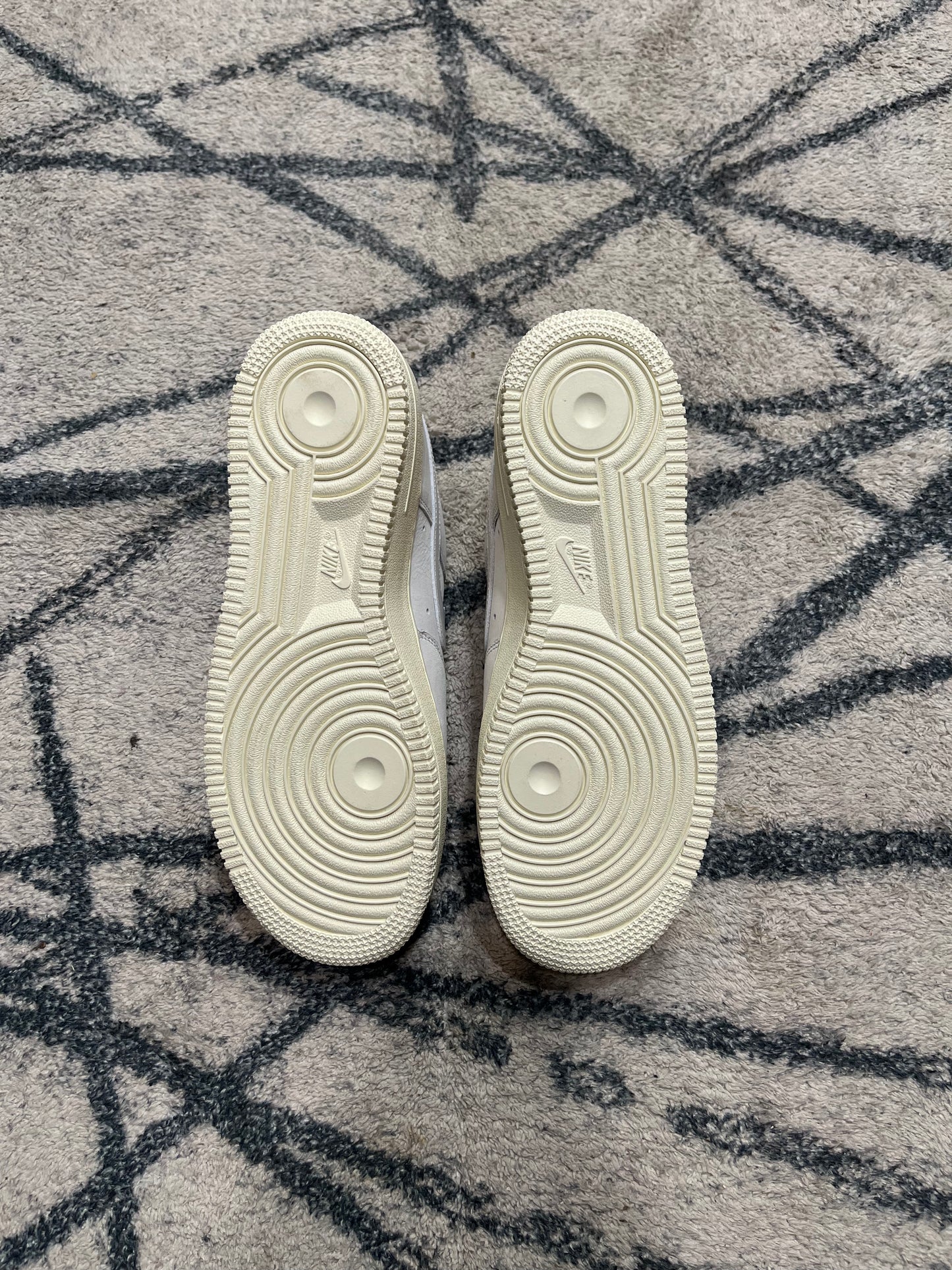 Nike Air Force 1 PRM White