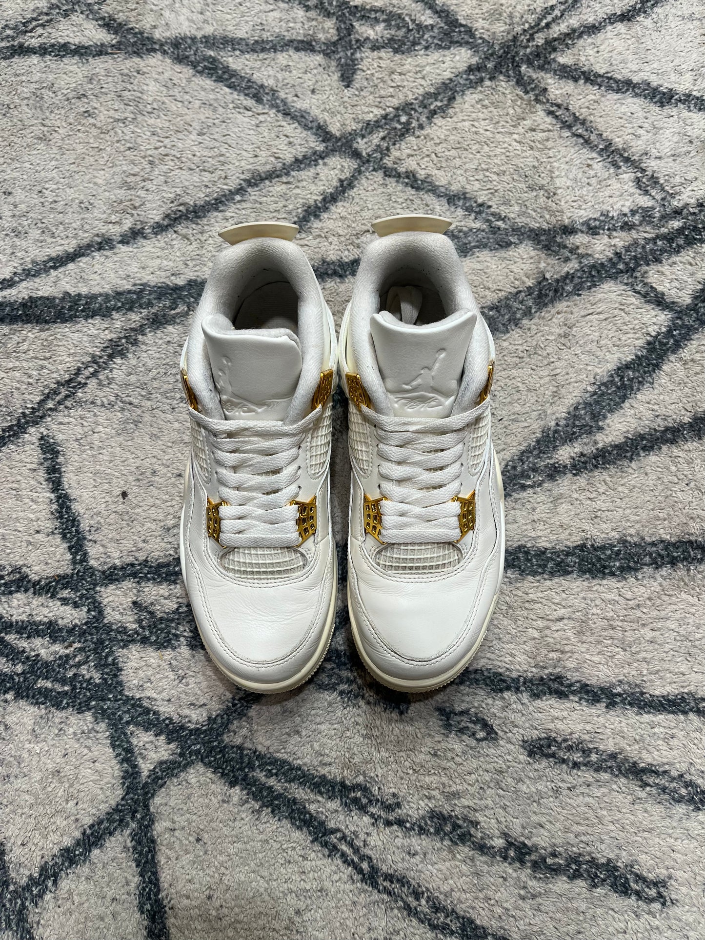 Air Jordan 4 Metallic Gold