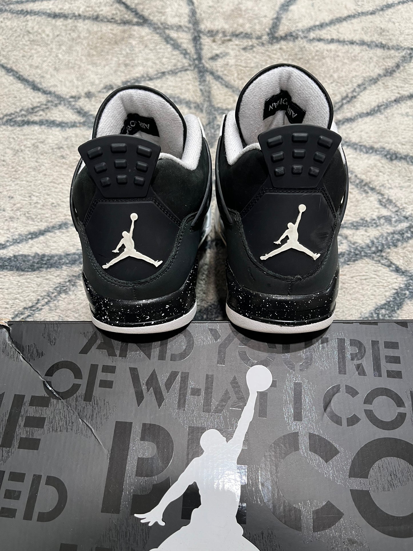 Air Jordan 4 Retro Fear
